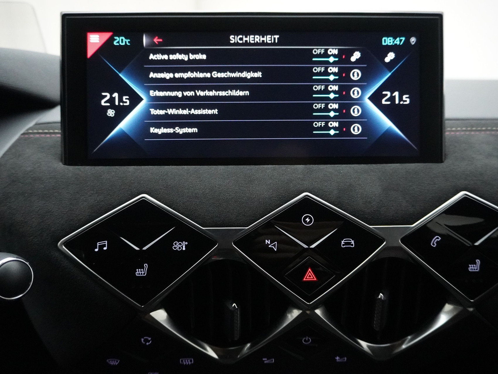 DS AUTOMOBILES DS3 Crossback E-Tense Performance Line (1Phasig)