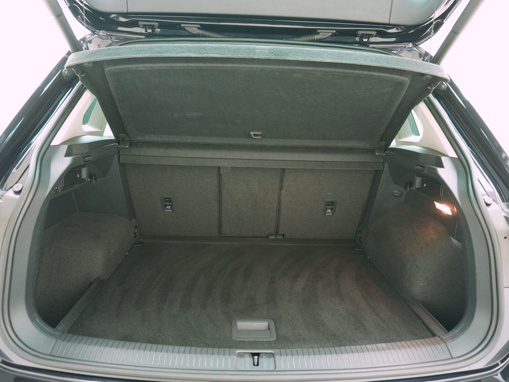 VW Tiguan 2.0 TSI DSG R-Line 4Motion