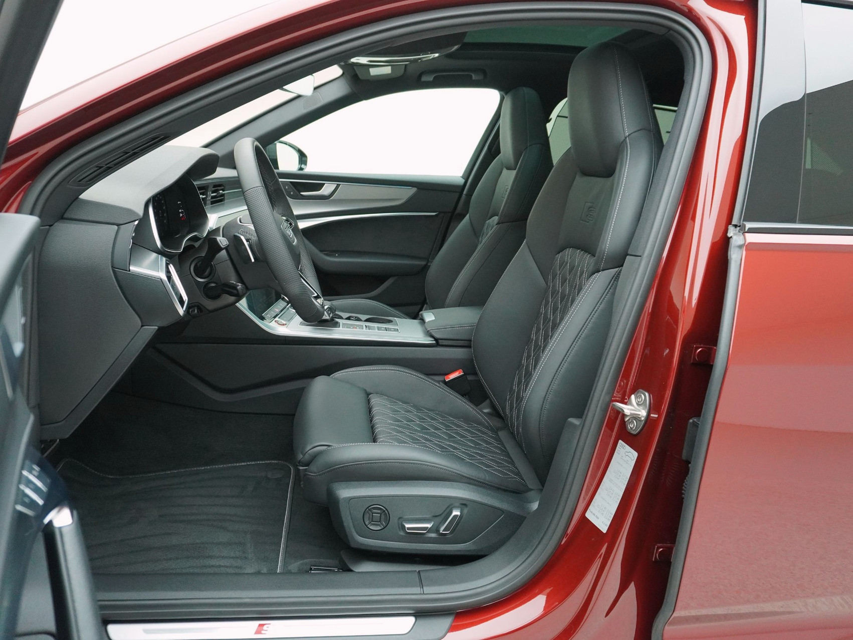 AUDI S6 Avant 3.0 V6 TDI quattro T-Tronic **Werksgarantie bis 11/2029 / SoftClose/Hinterradlenkung/S-Sitze**