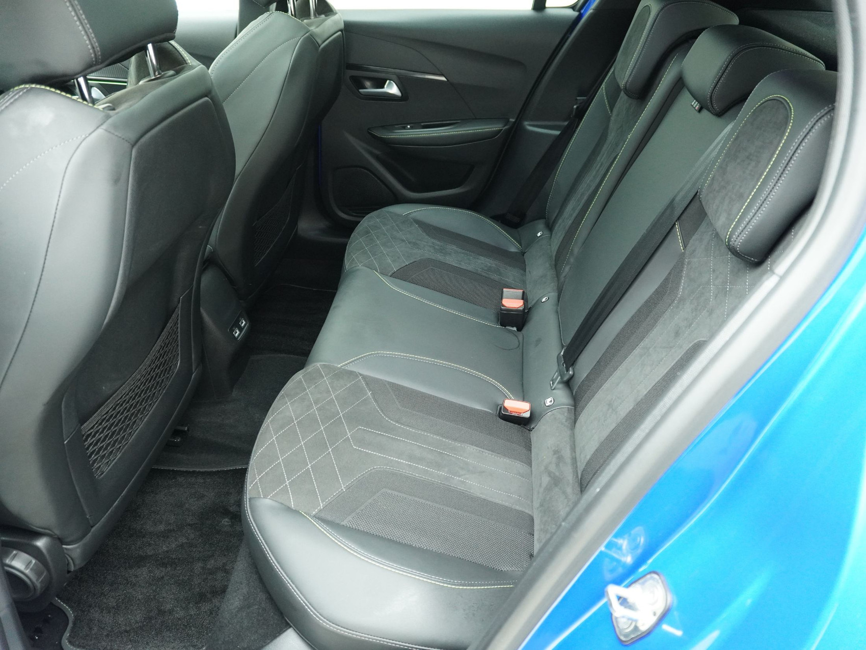 PEUGEOT 208 e-GT Pack