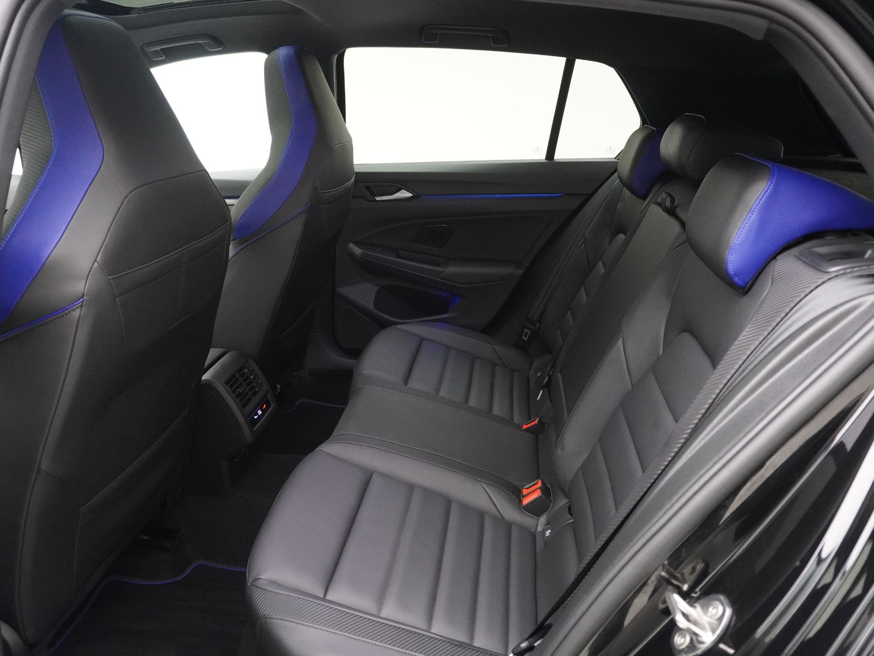 VW Golf 8.5 2.0 TSI DSG R Black Edition 4Motion (2025)