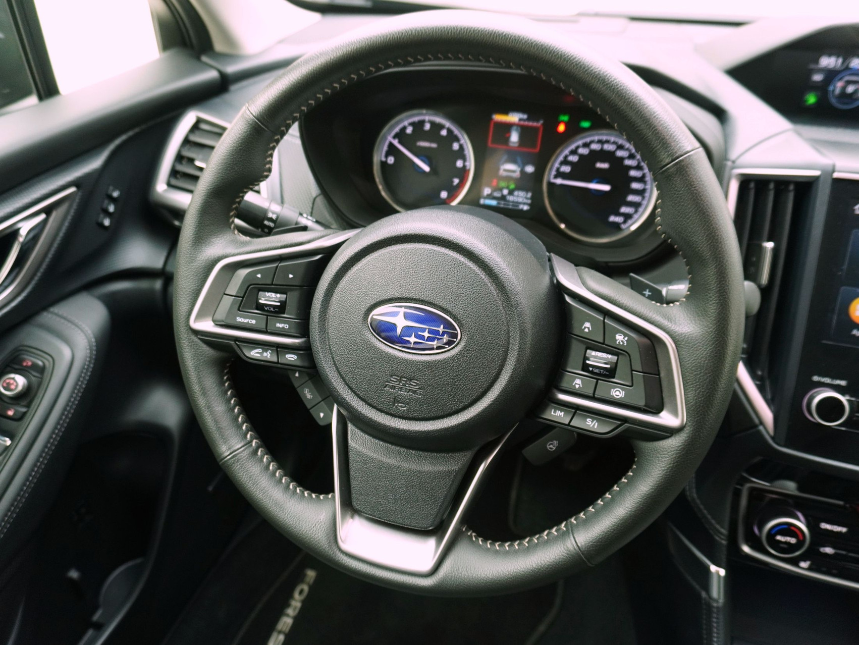 SUBARU Forester Station 2.0i e-Boxer Black Edition