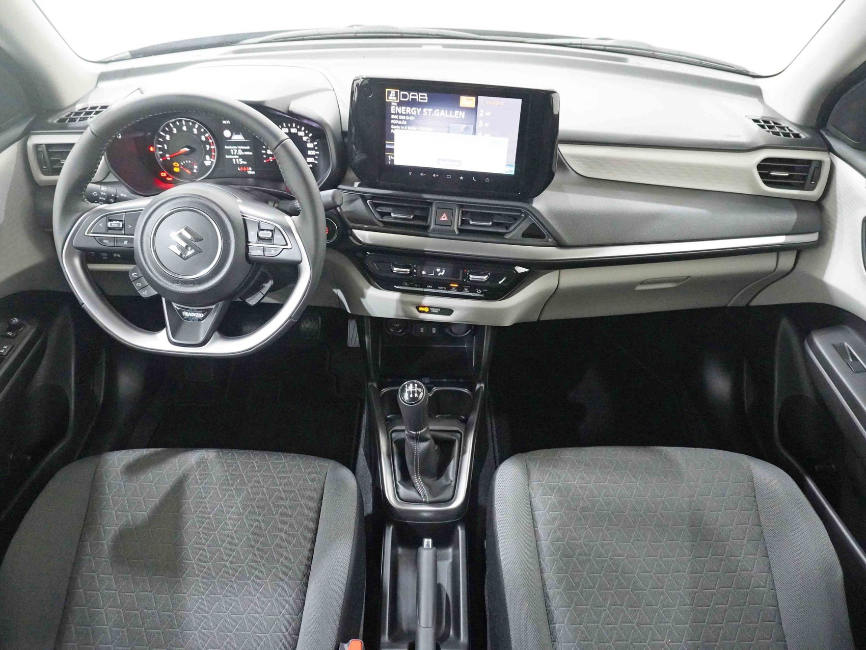 SUZUKI Swift 1.2 Tradizio Top Hybrid 4×4