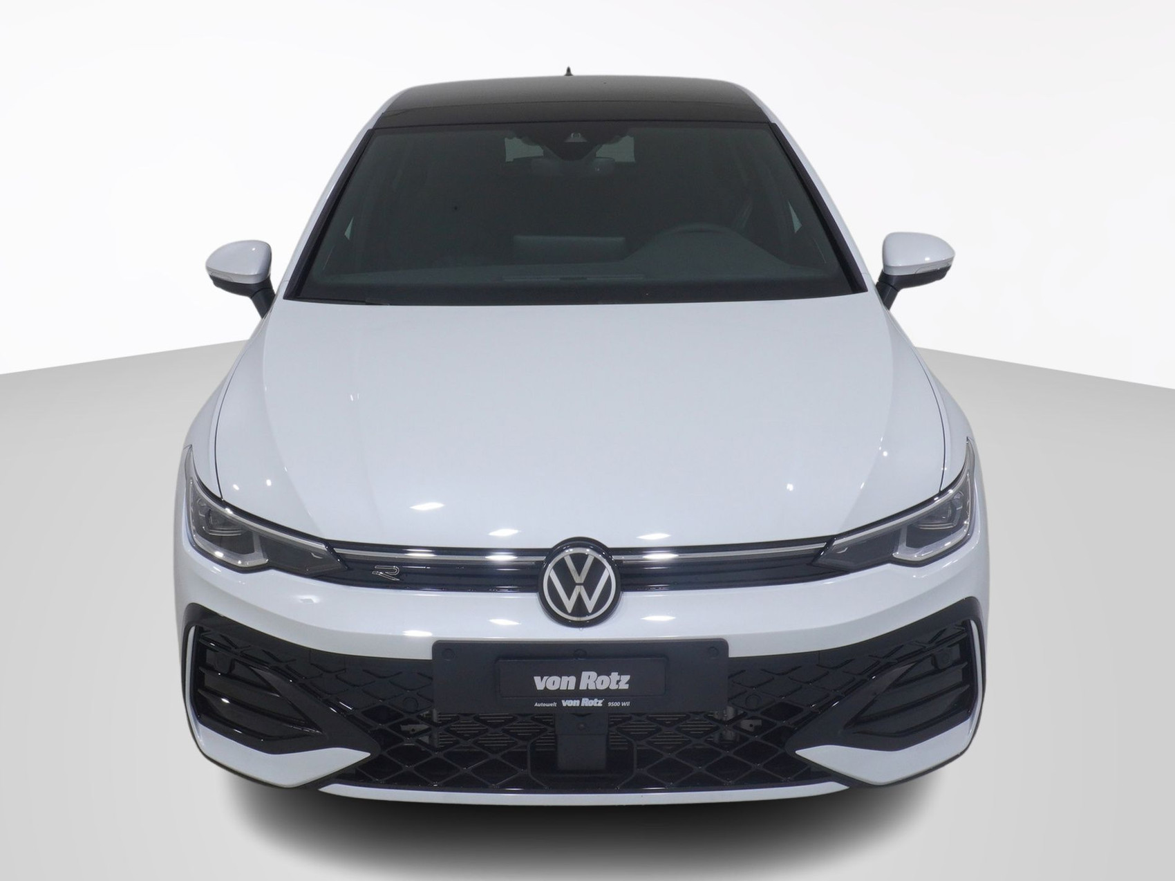 VW Golf VIII 2.0 TSI R-Line DSG 4Motion