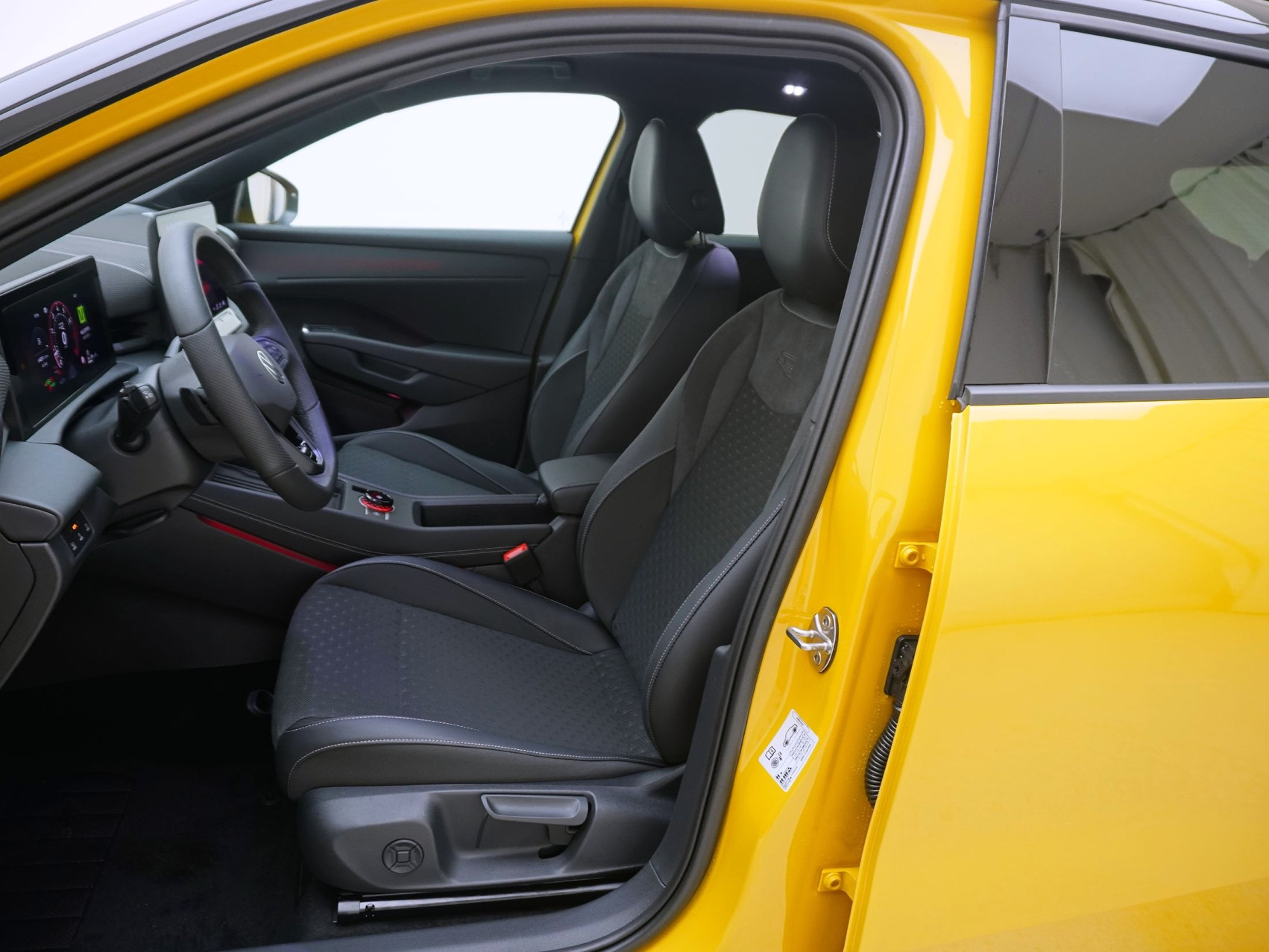 VW T-Roc 1.5 eTSI R-Line DSG