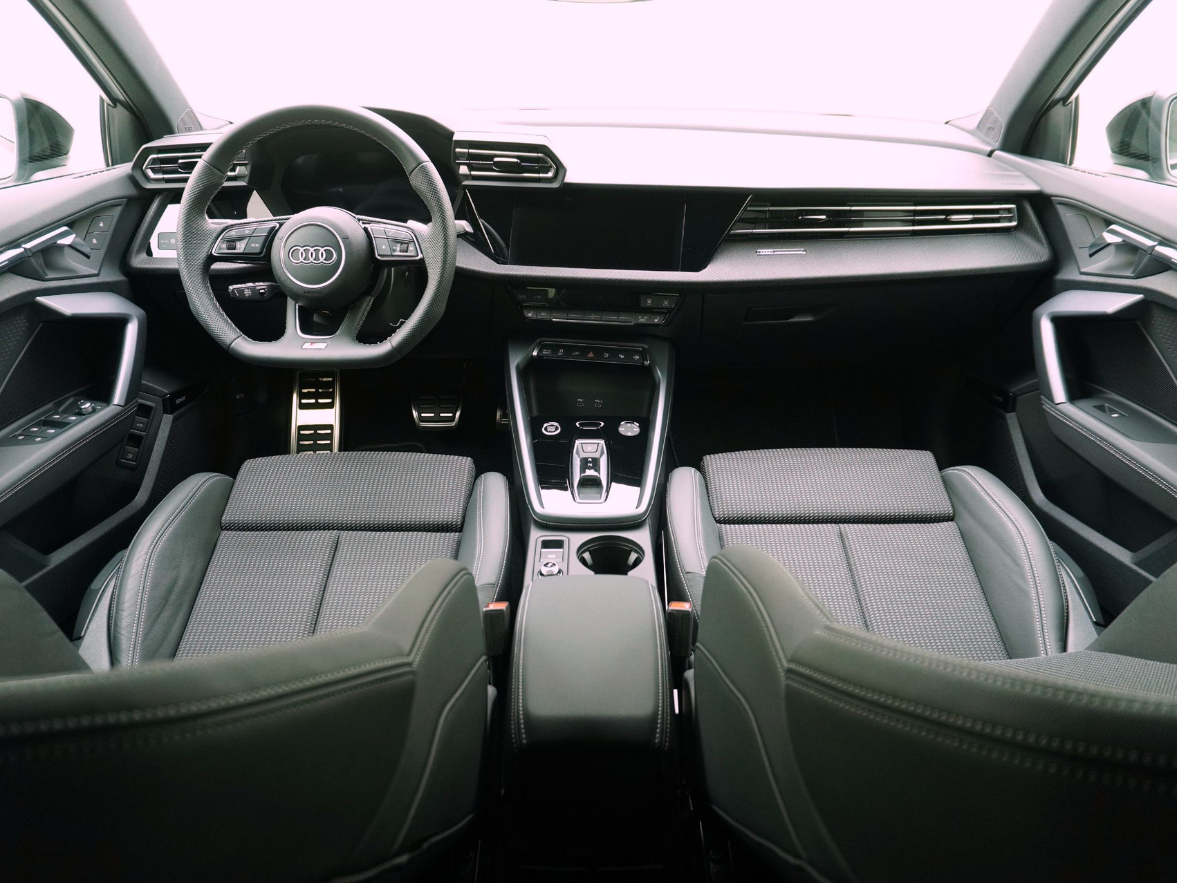 AUDI A3 Sportback 40 TFSI e S line S-Tronic **Audi Werksgarantie bis 04/2030**