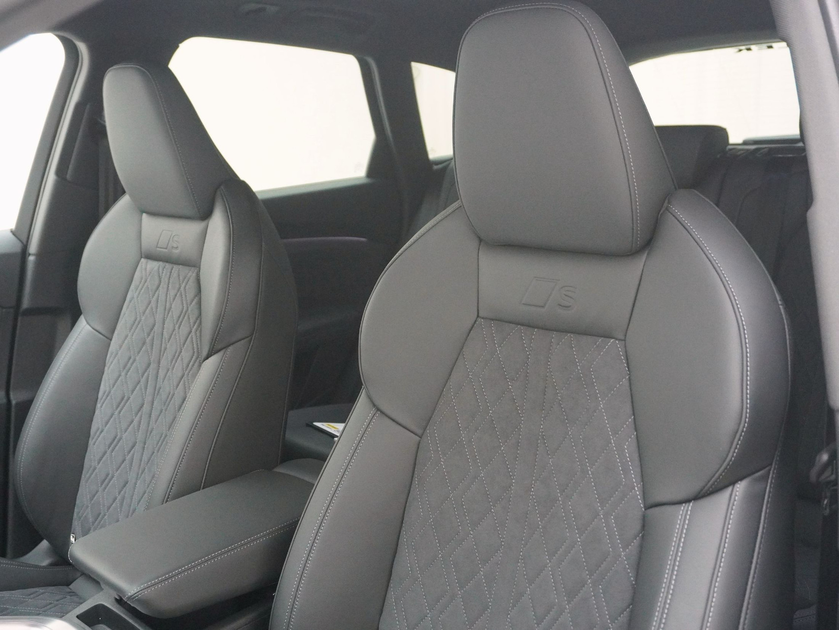 AUDI Q5 SUV 2.0 e-hybrid quattro S-lineTronic