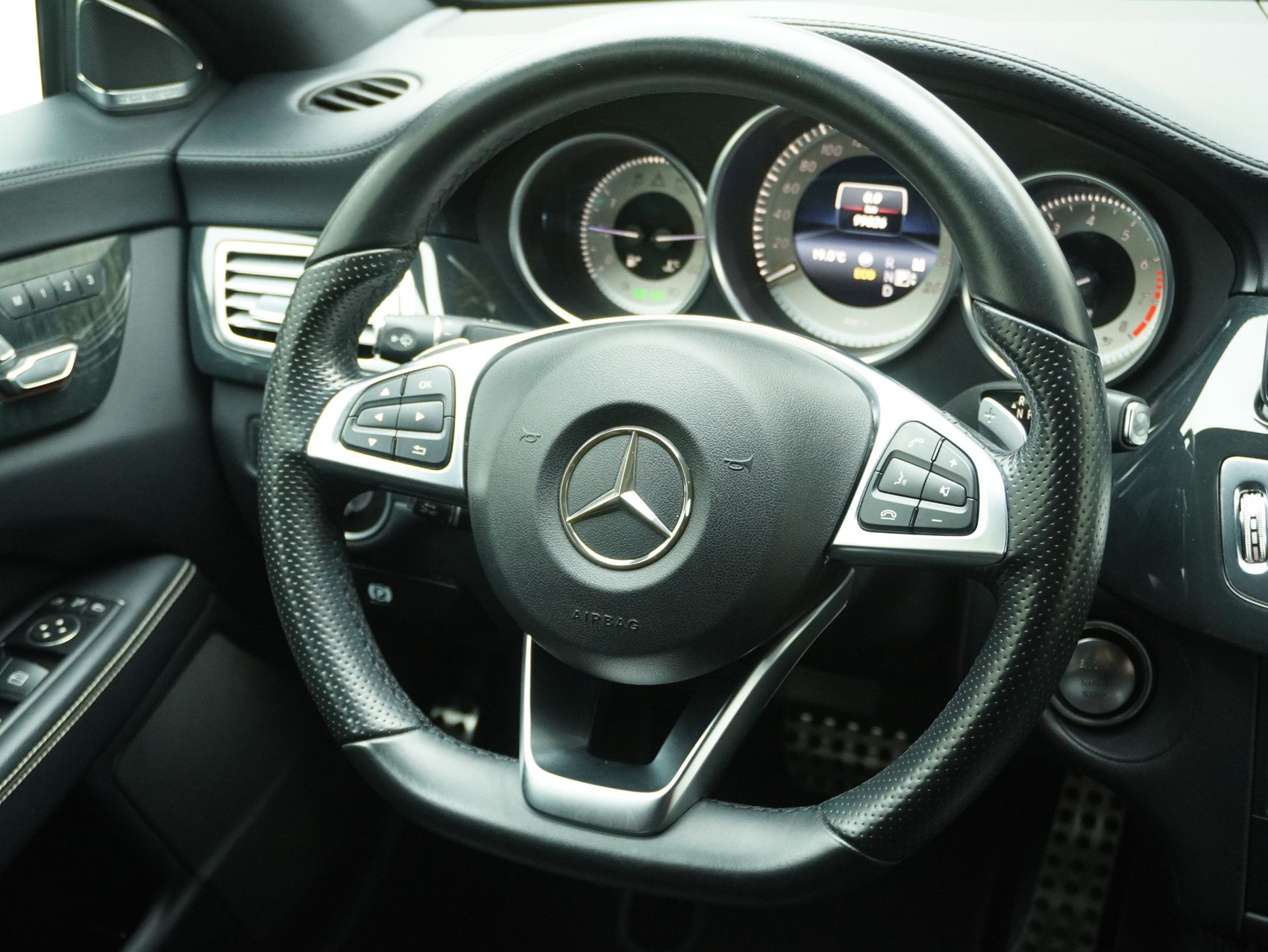 MERCEDES-BENZ CLS 400 V6 4matic