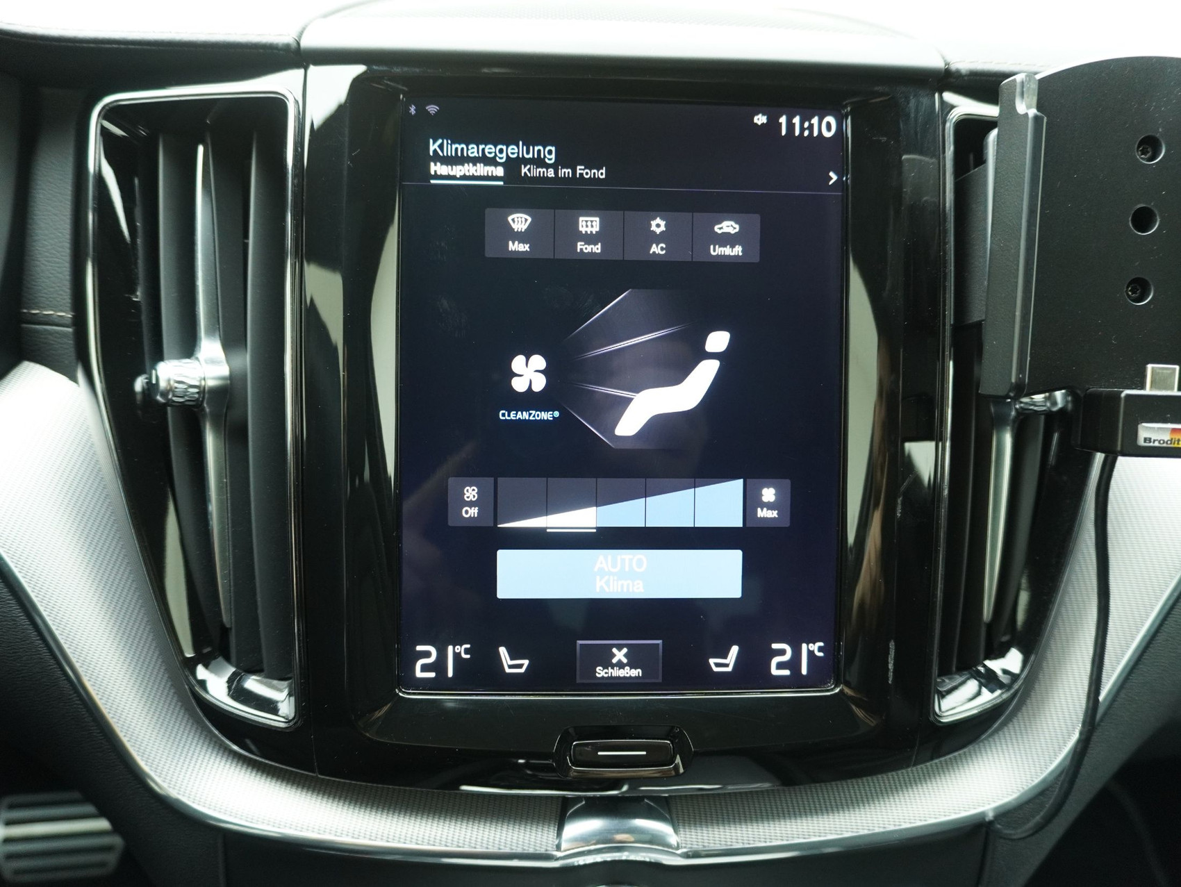 VOLVO XC60 2.0 T6 R-Design AWD