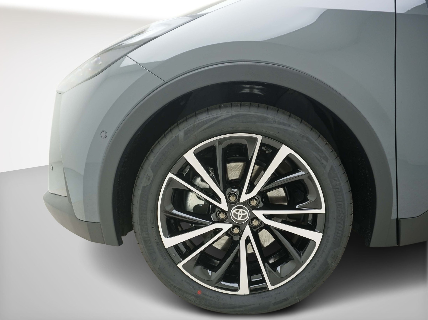 TOYOTA C-HR 2.0 HEV Style 4×4 ** Panoramadach **