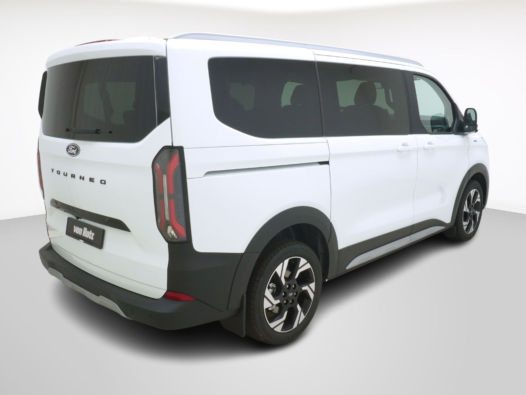 FORD Tourneo Custom L1 2.5 Plug-in-Hybrid Active
