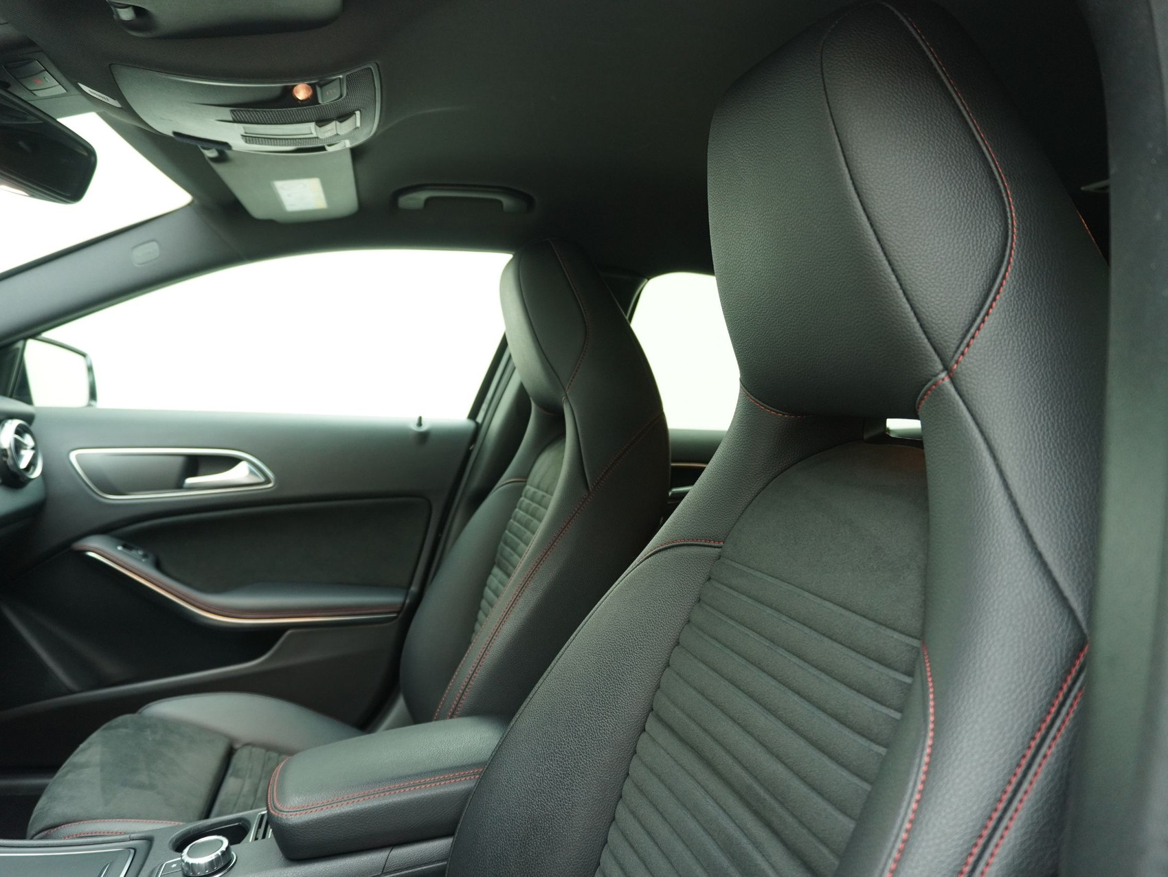 MERCEDES-BENZ GLA-Klasse GLA 250 AMG Line 4matic