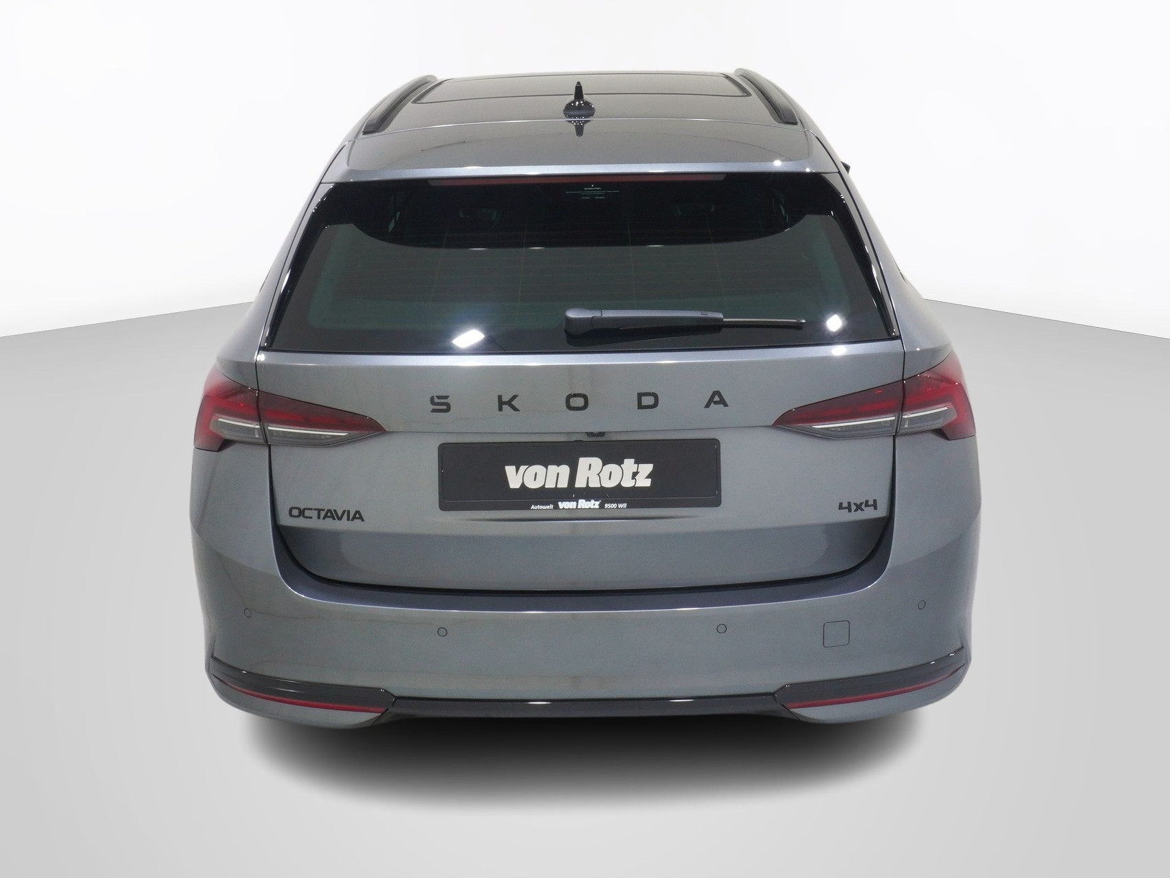 SKODA Octavia 2.0 TSI SportLine 4×4 DSG