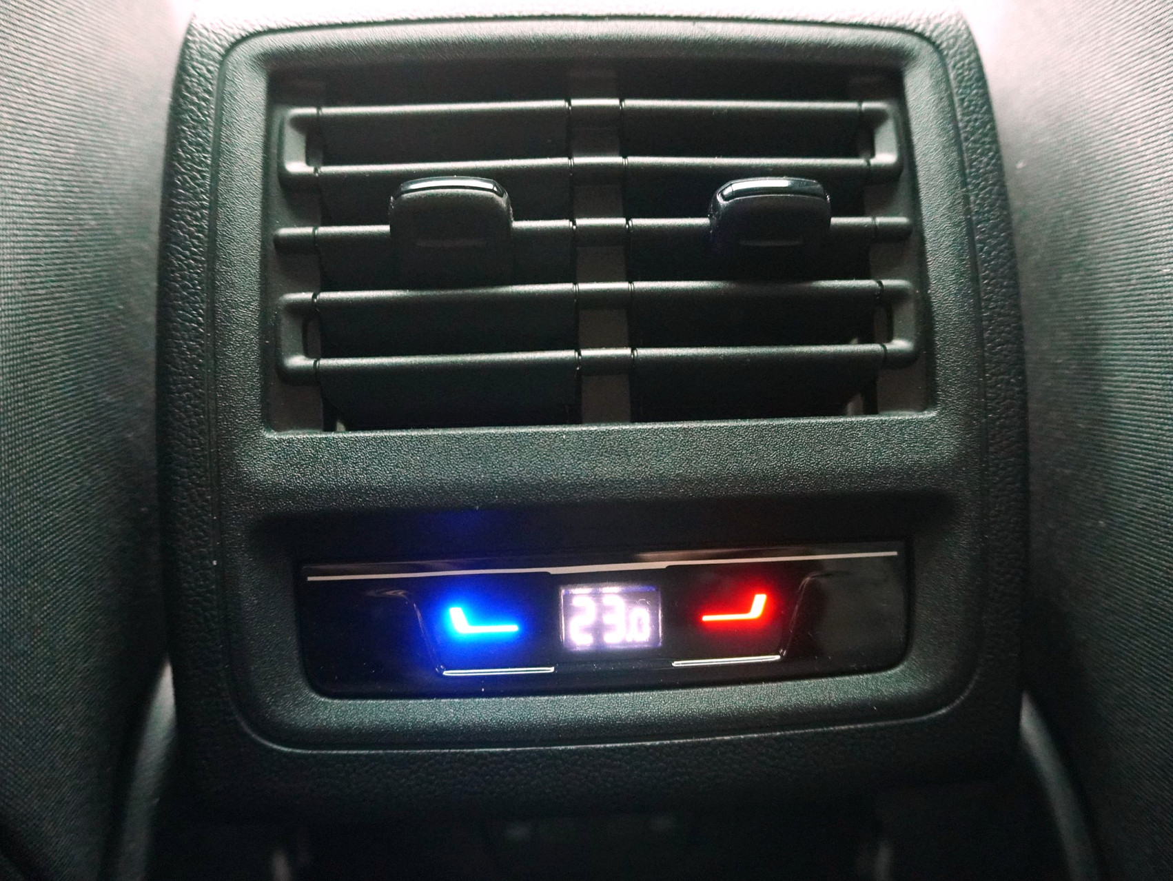 VW Golf 8.5 2.0 TSI DSG GTI Black Style (2025)