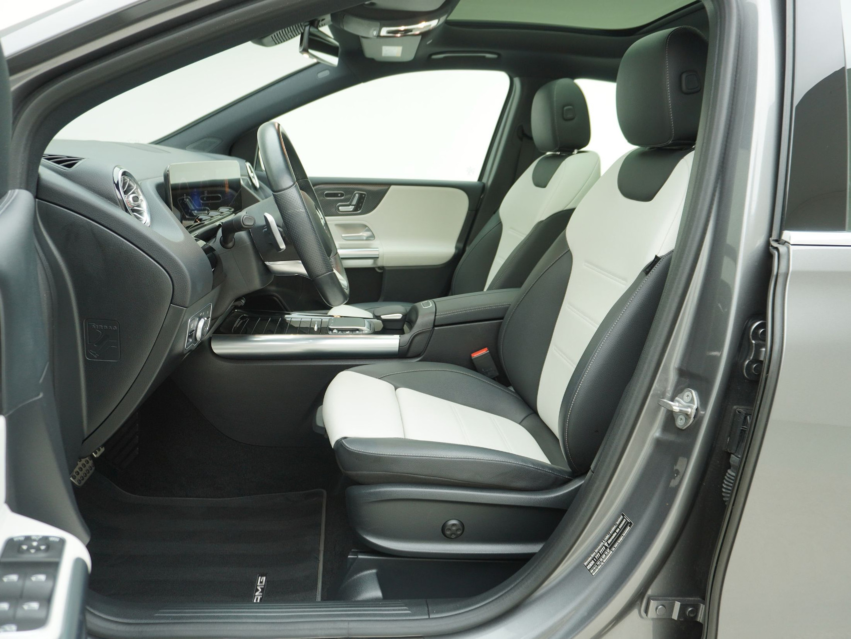 MERCEDES-BENZ B-Klasse B 250 AMG Line 4matic