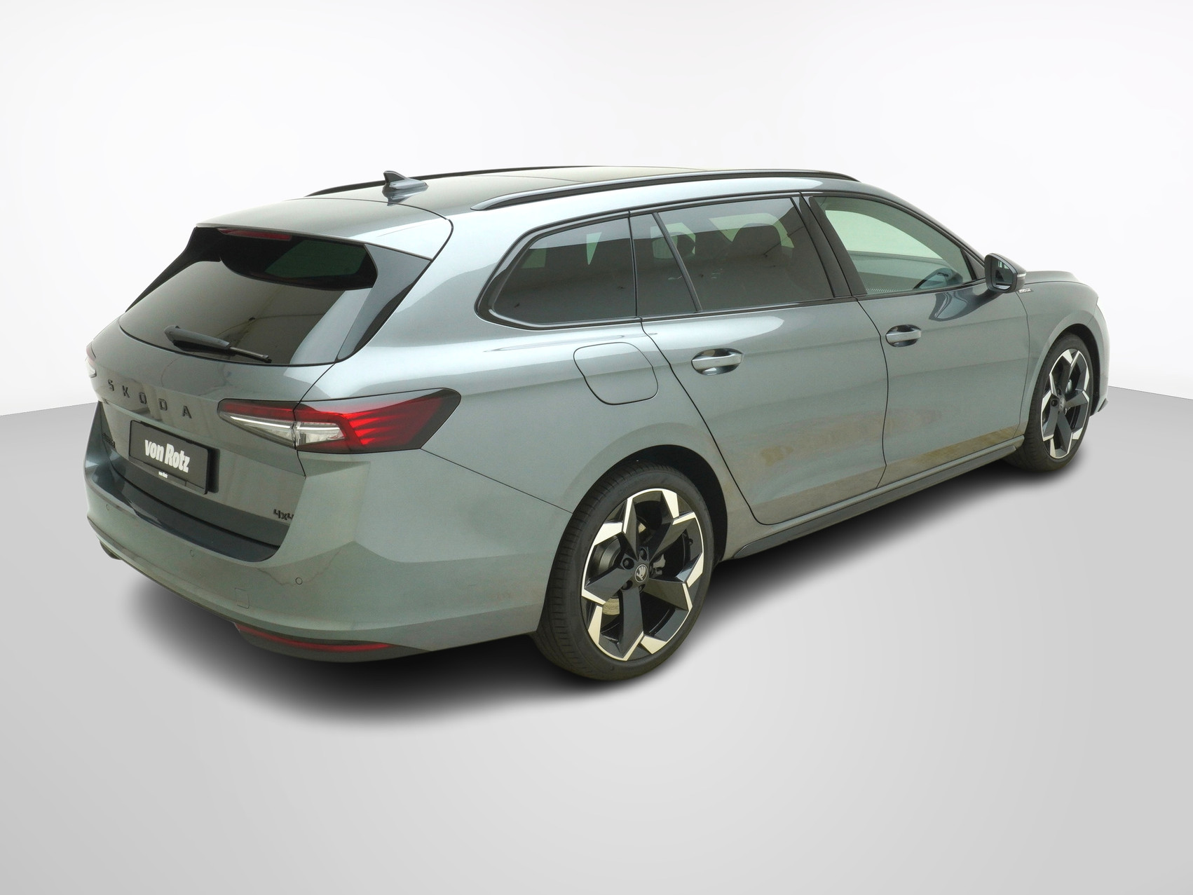 SKODA Superb 2.0 TDI Sportline 4×4 DSG