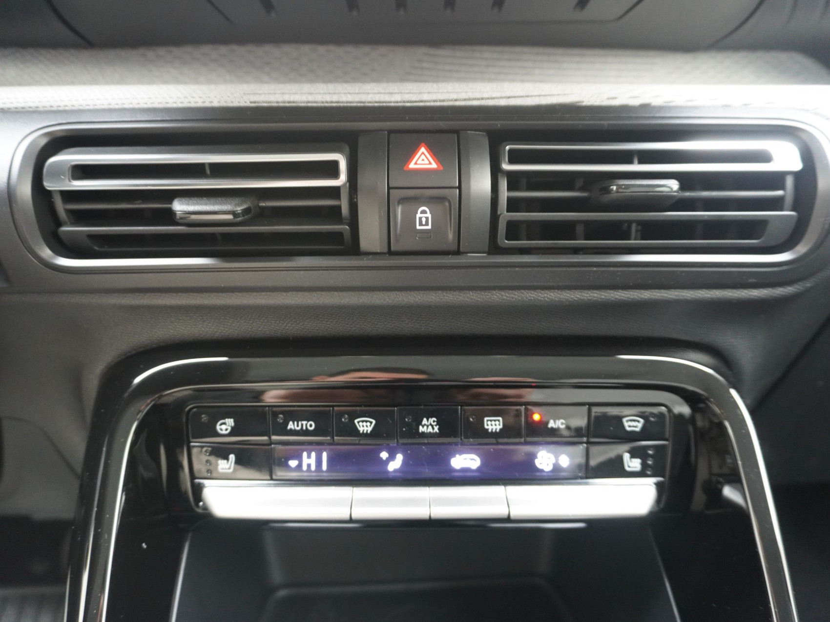 CITROËN C3 1.2 Hybrid Max