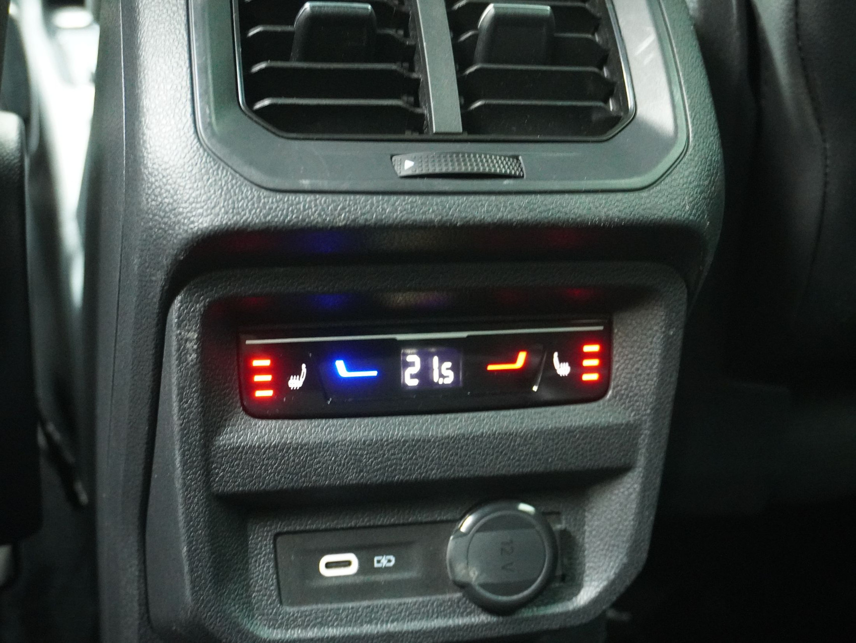 VW Tiguan Allspace 2.0 TDI DSG R-Line Black Style 4Motion