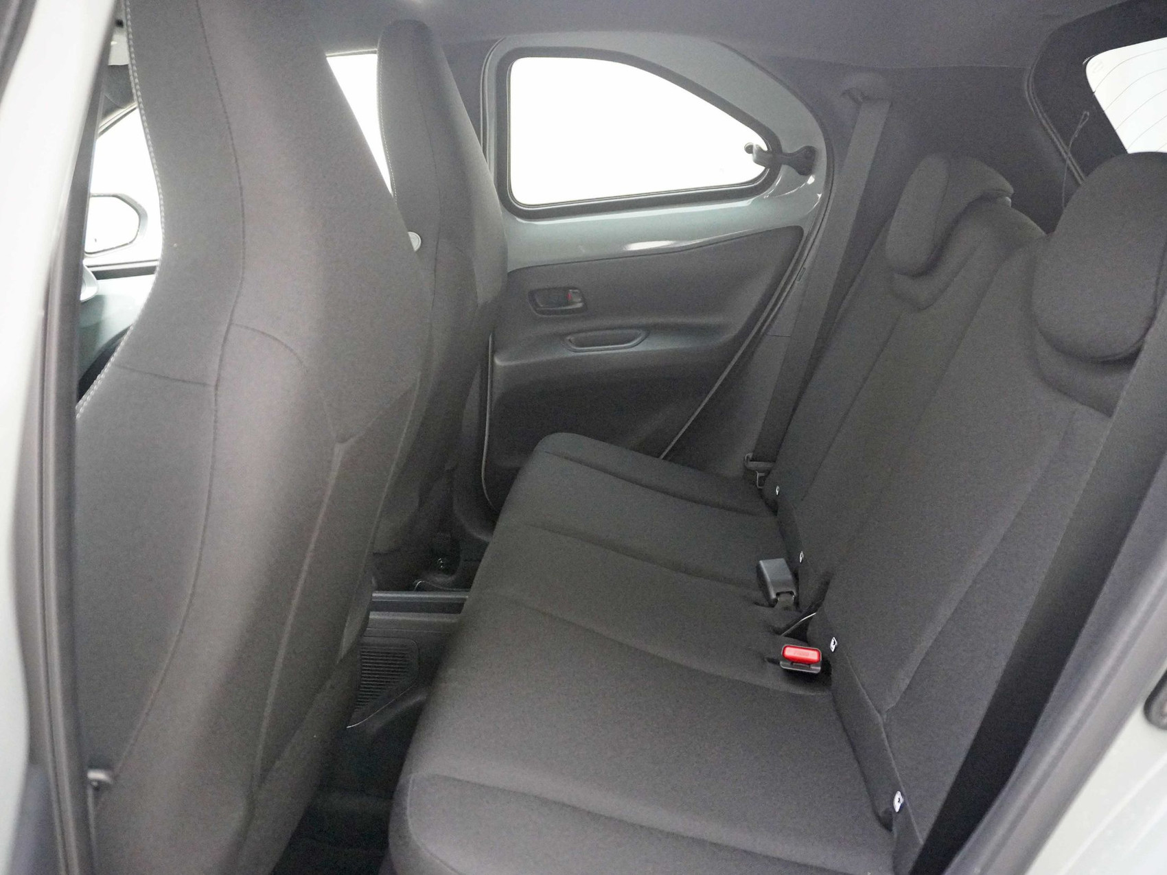 TOYOTA Aygo X 1.5 VVT-i HSD Trend