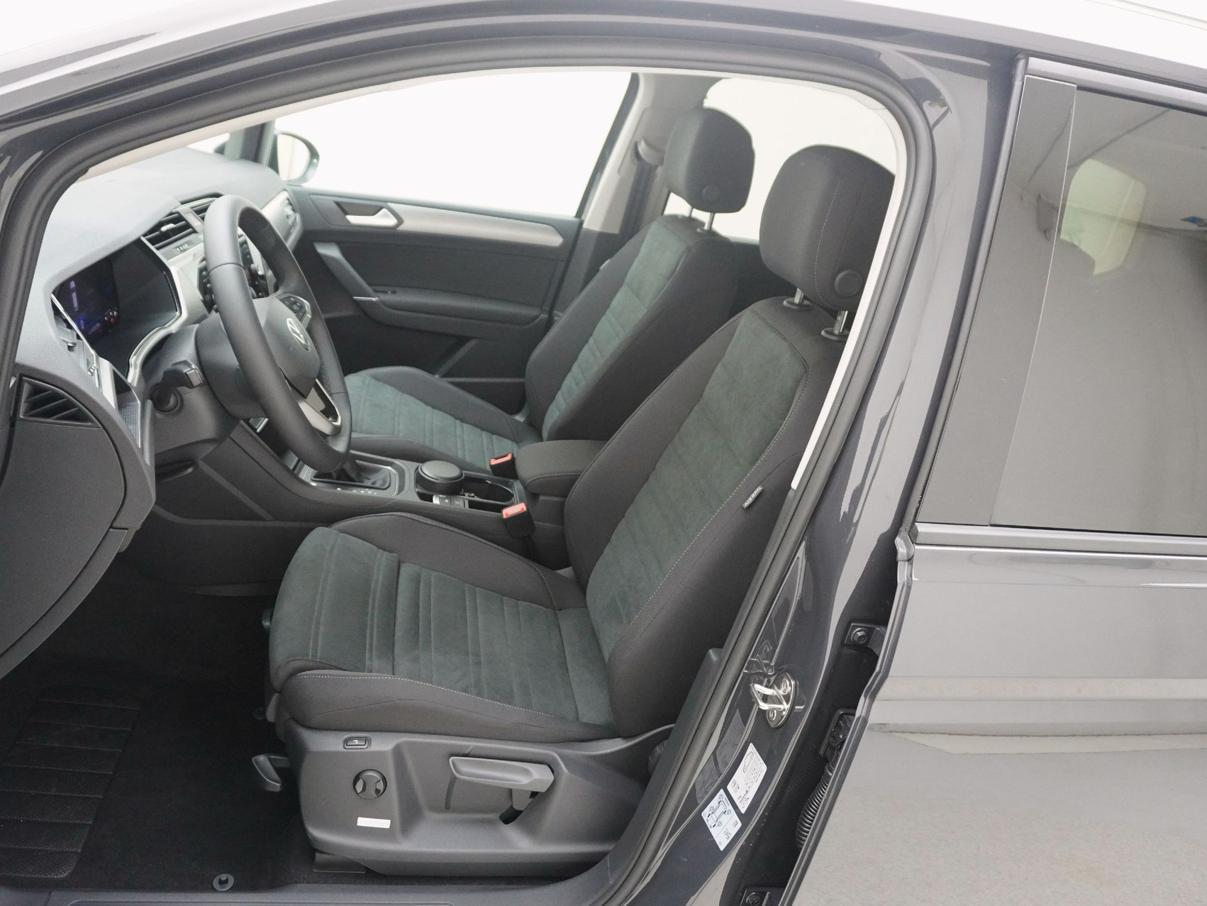 VW Touran 1.5 TSI R-Line DSG