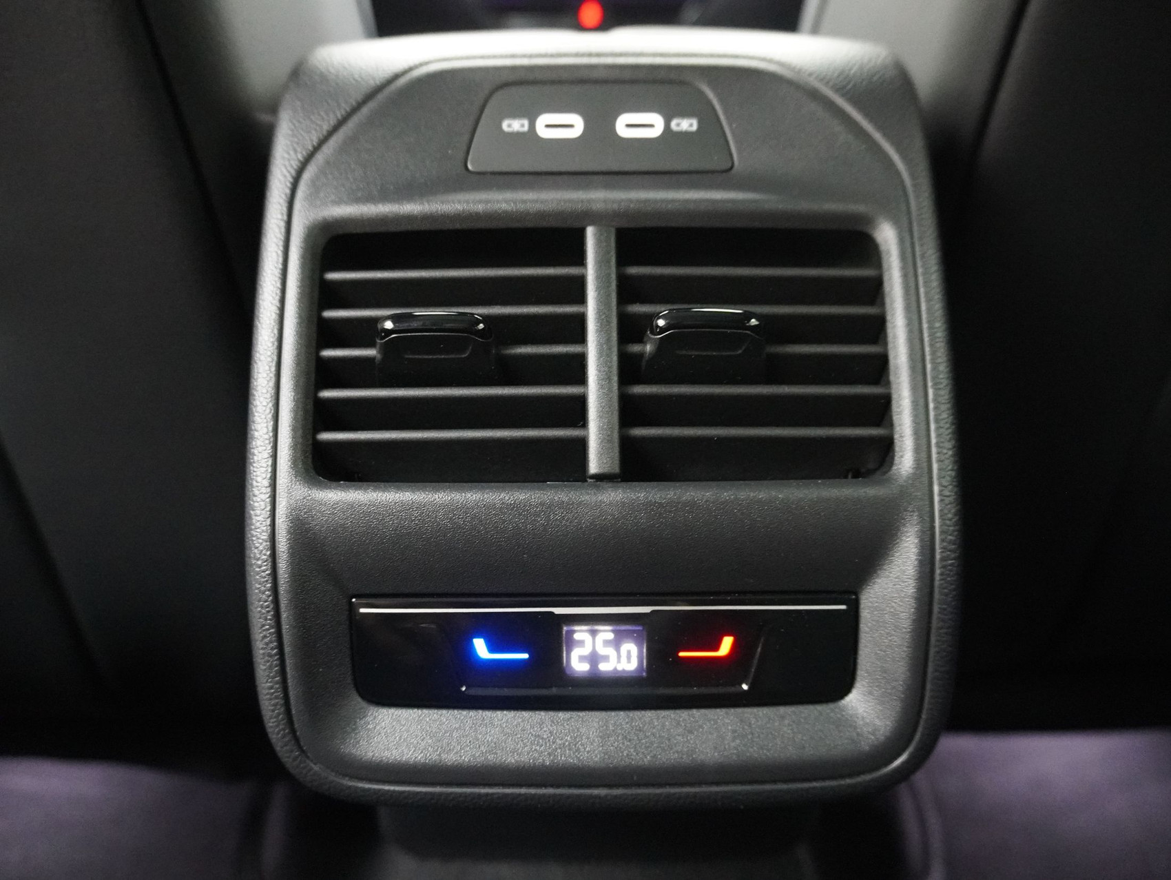 VW Passat Variant 2.0 TSI DSG R-Line 4Motion **Pack R-Line Signature**