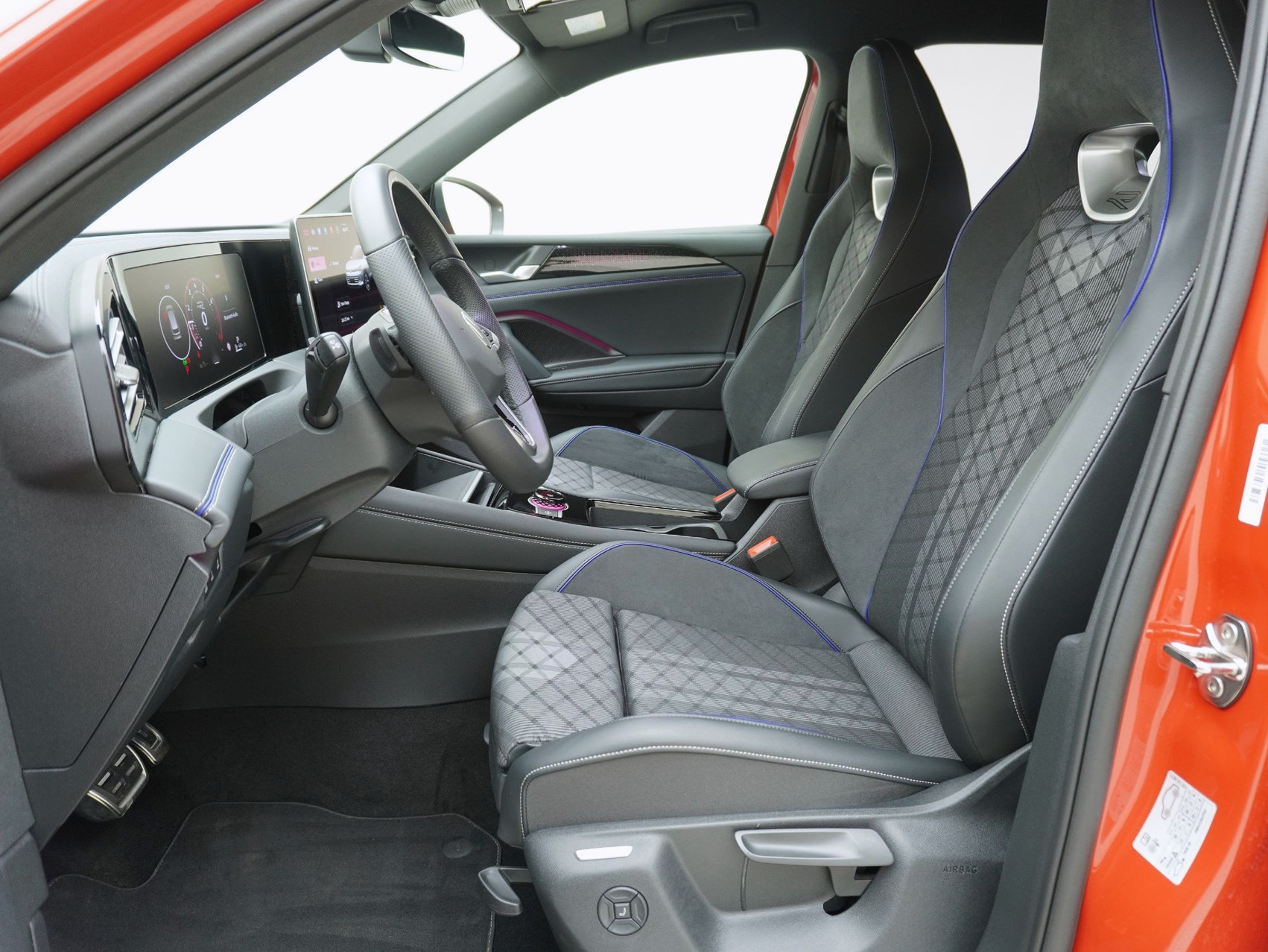 VW Tiguan 2.0 TSI DSG R-Line Black Style 4Motion (2025)