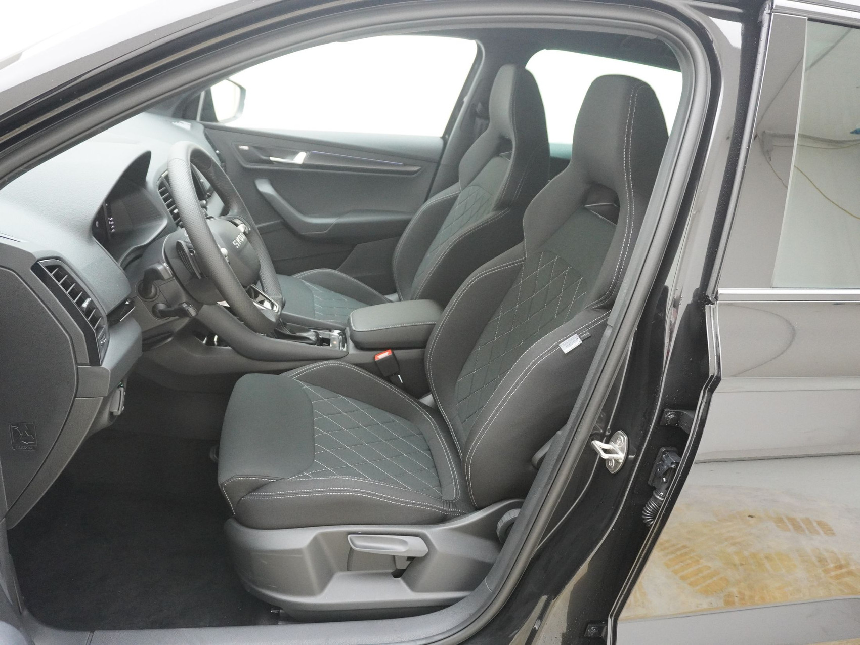 SKODA Karoq 1.5 TSI SportLine DSG