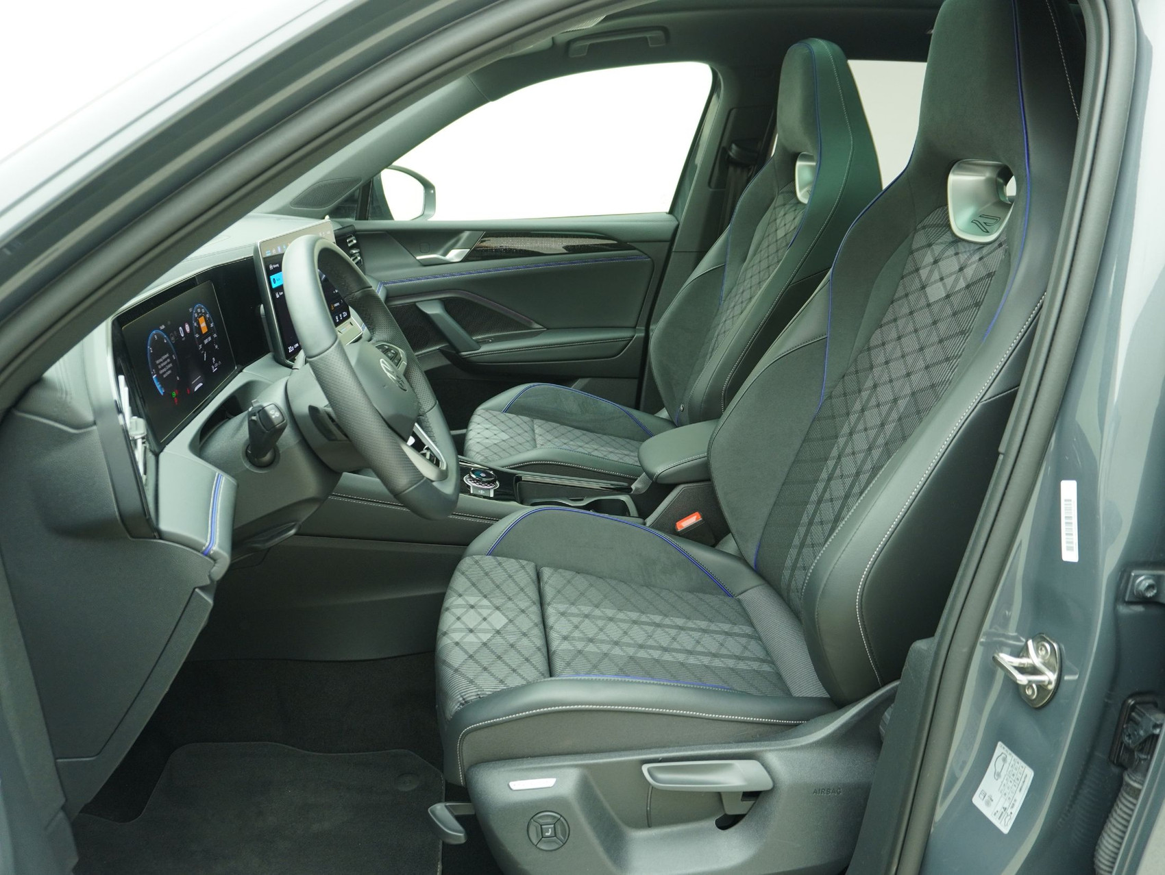 VW Tiguan 2.0 TDI DSG R-Line Black Style 4Motion (2025)