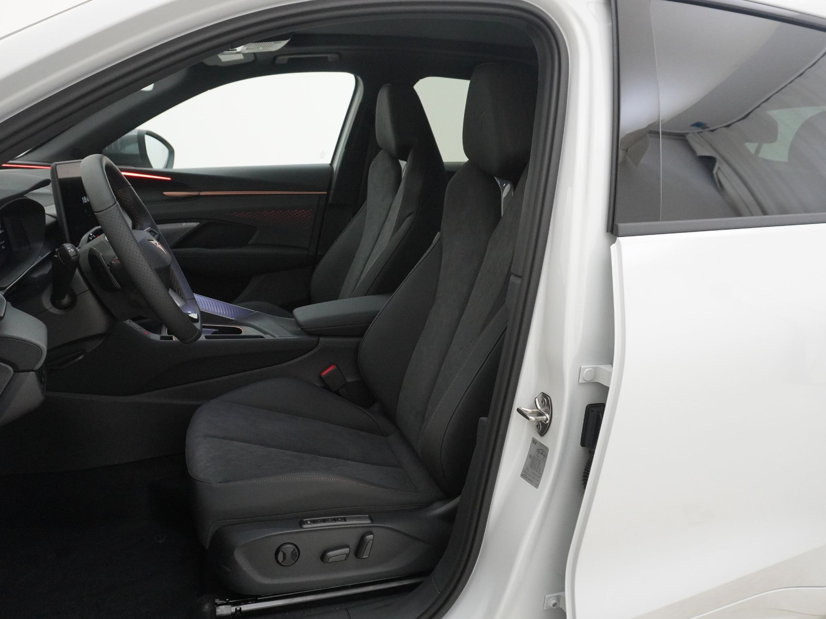 CUPRA Terramar 1.5 e-Plug-in-HYBRID VZ DSG