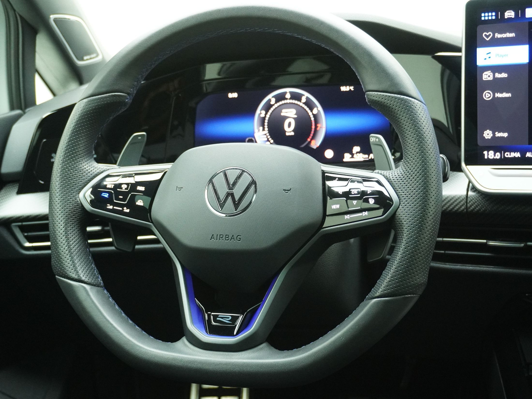 VW Golf 8.5 2.0 TSI DSG R Black Edition 4Motion (2025)