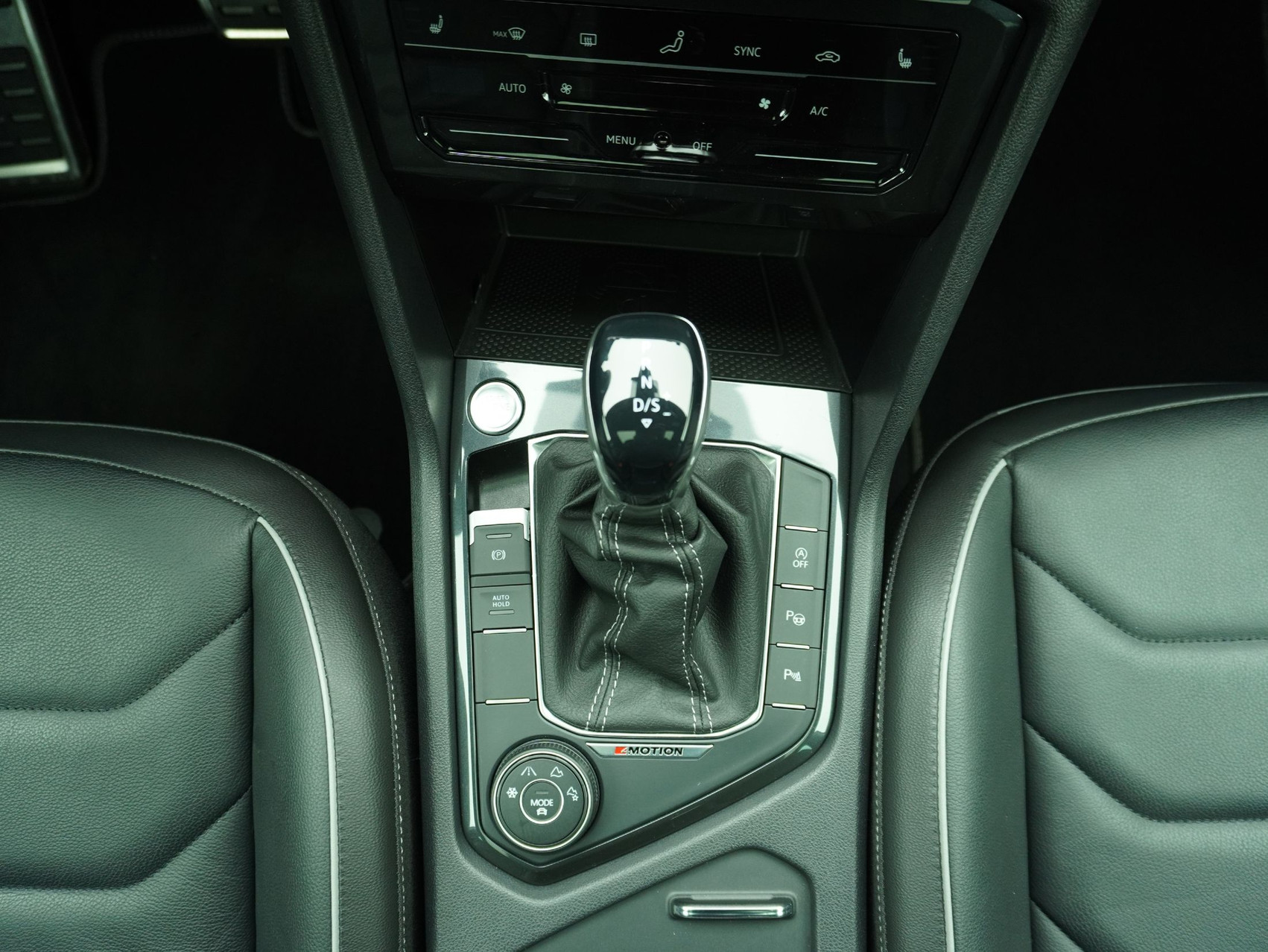 VW Tiguan 2.0 TSI DSG R-Line 4Motion