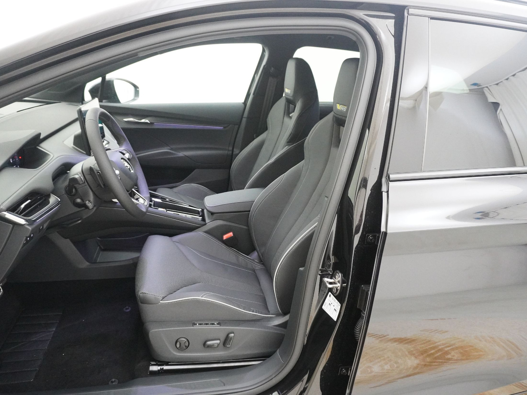 SKODA Enyaq iV Enyaq RS-Suite MAXX