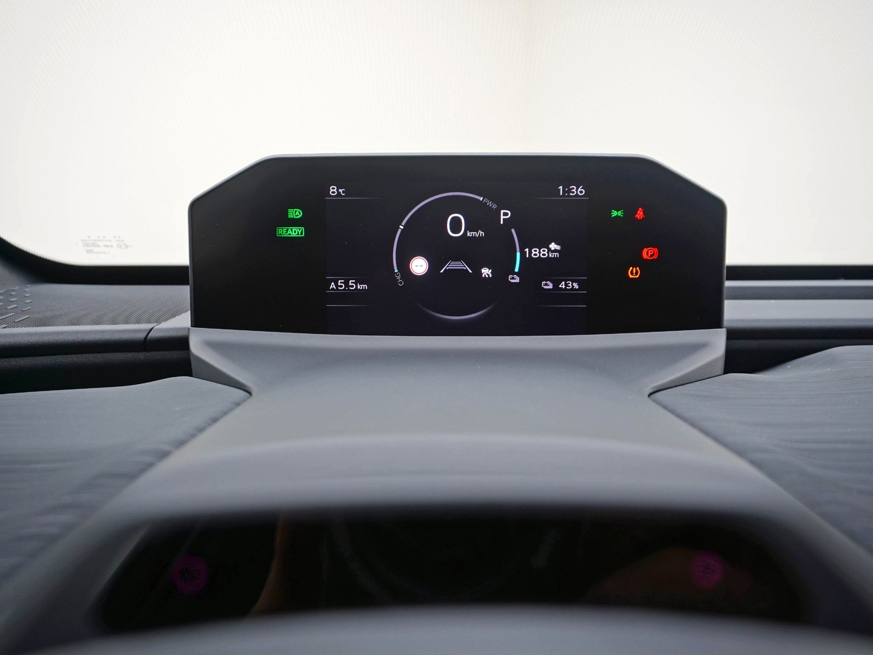 TOYOTA C-HR+ 77 kWh AWD Premium ** 22KW Ladung **