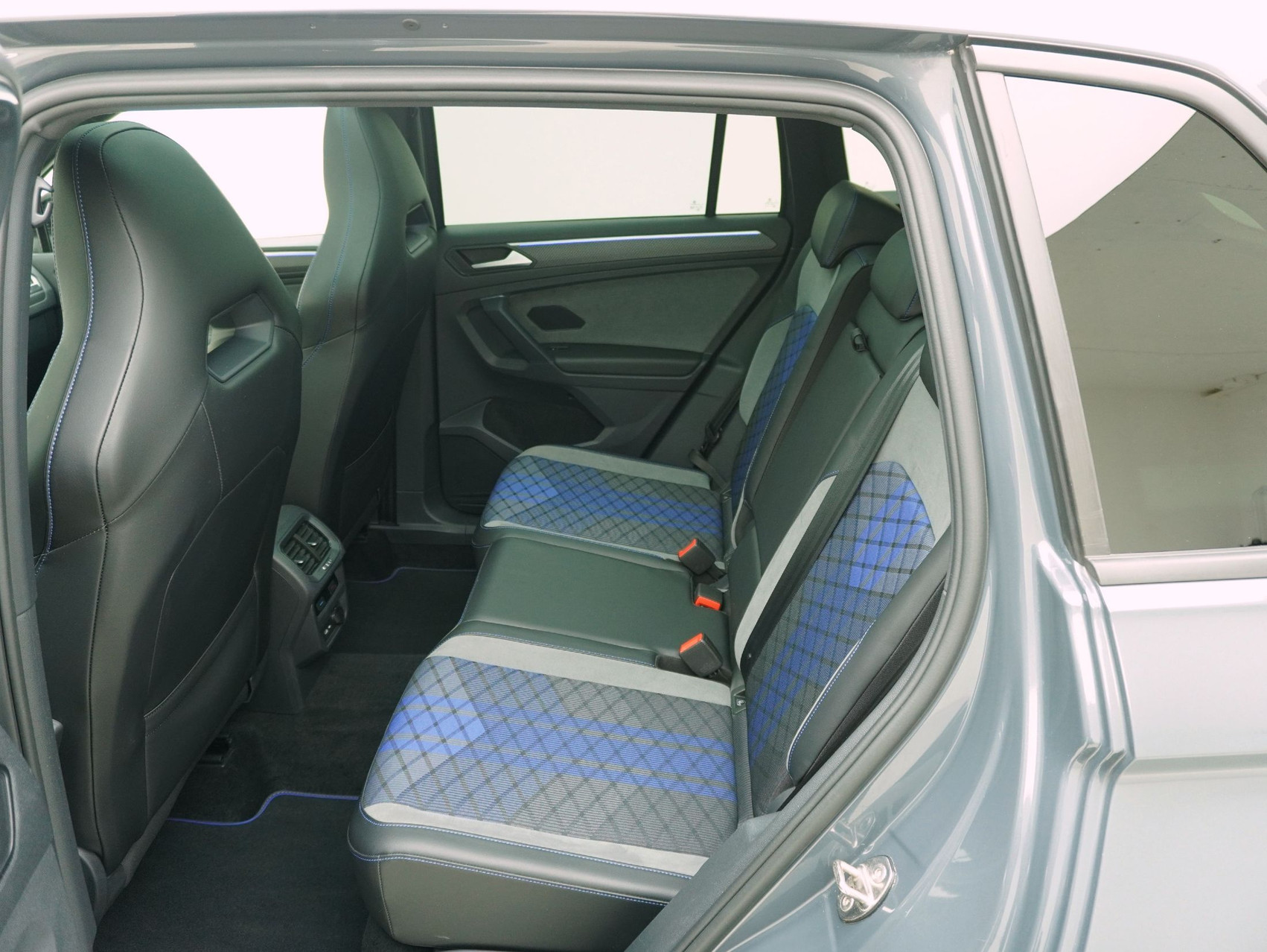 VW Tiguan 2.0 TSI DSG R Black Style 4Motion