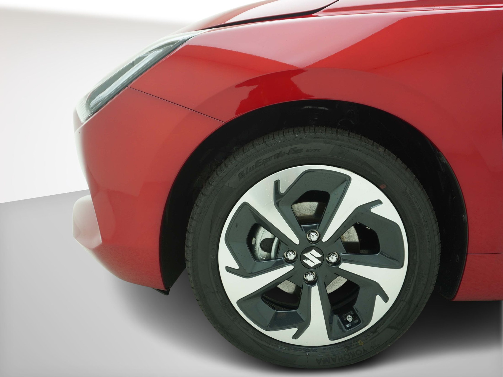 SUZUKI Swift 1.2 Sakura Top Hybrid