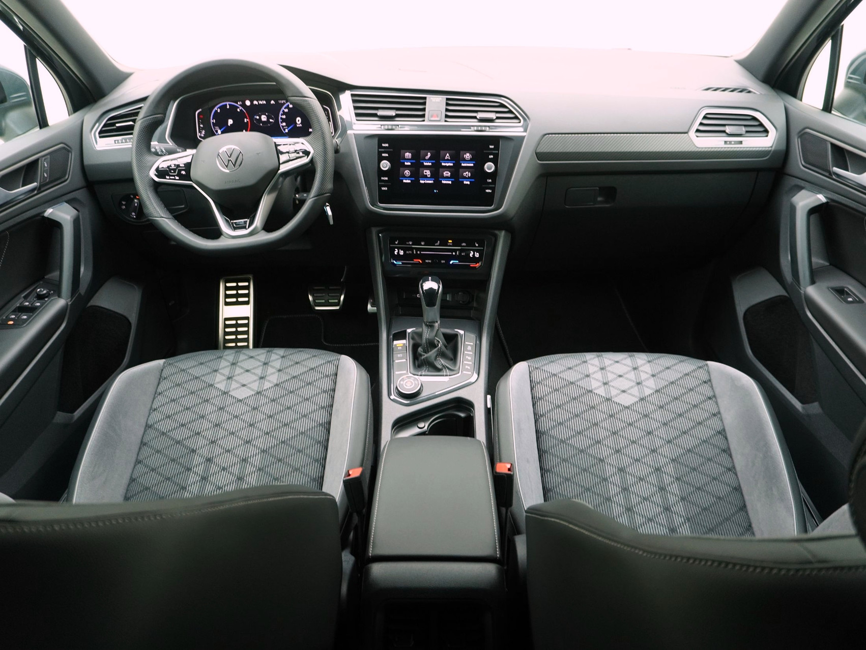 VW Tiguan 2.0 TDI DSG R-Line 4Motion