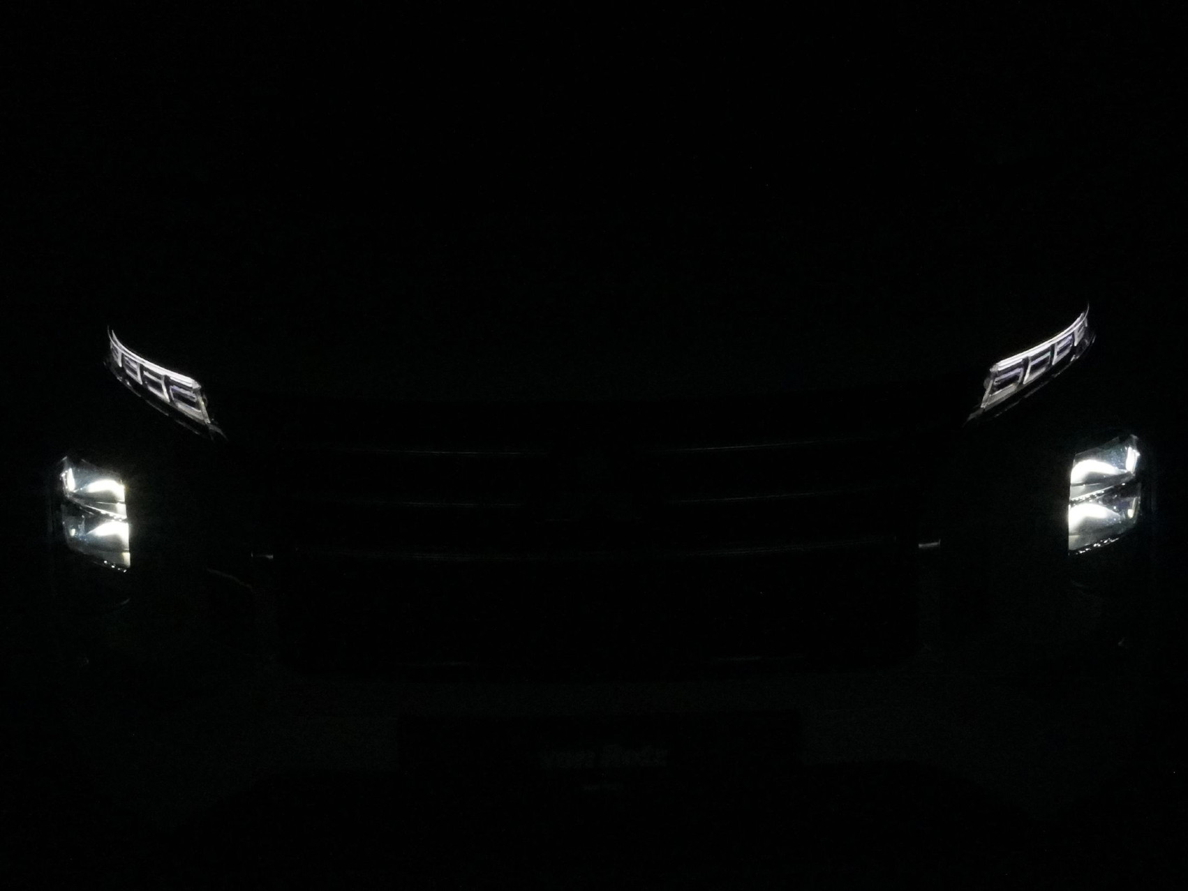 MITSUBISHI Outlander 2.4 PHEV Invite 4×4