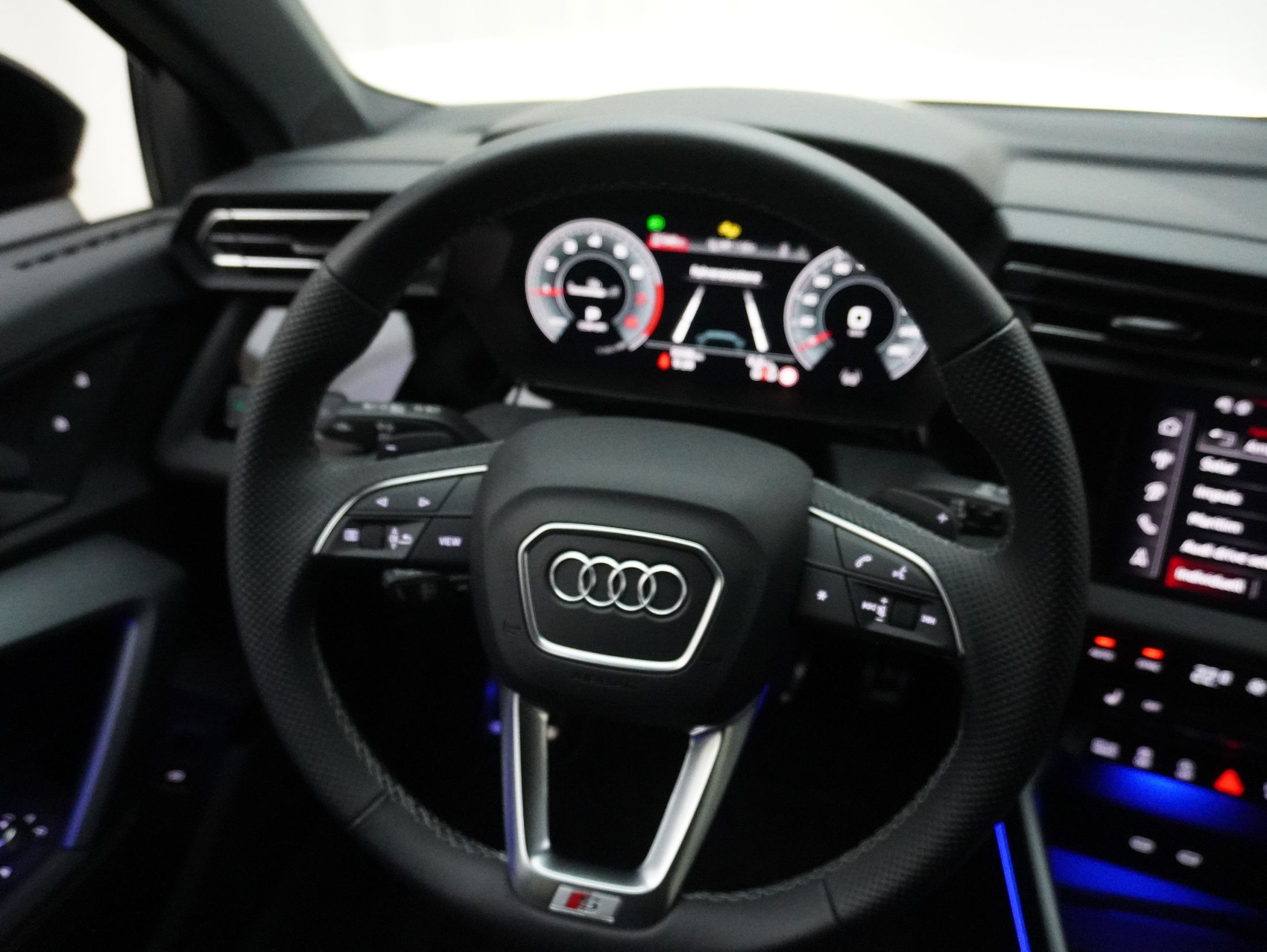 AUDI A3 Limousine 35 TFSI S Line S-Tronic