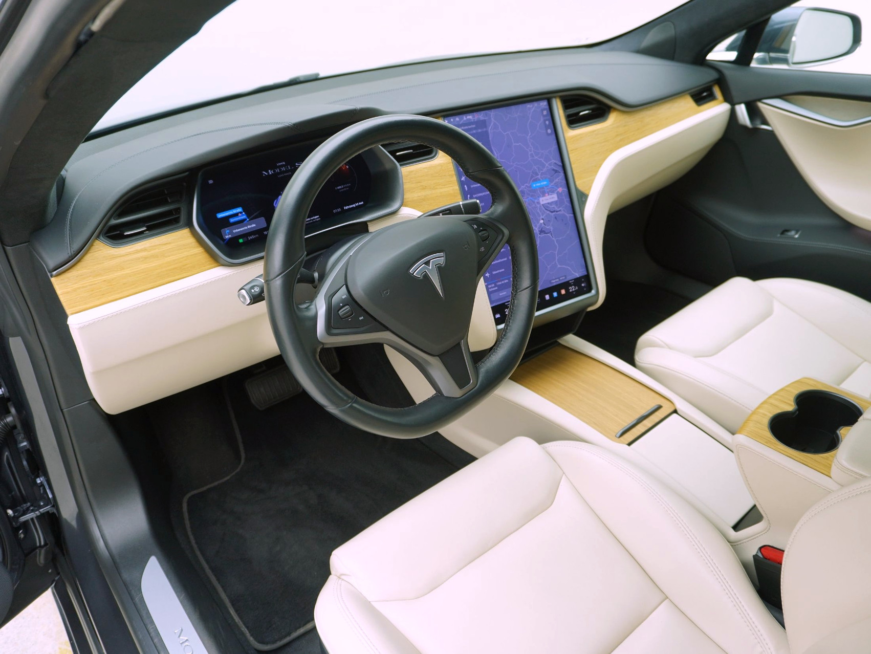 TESLA Model S Long Range AWD