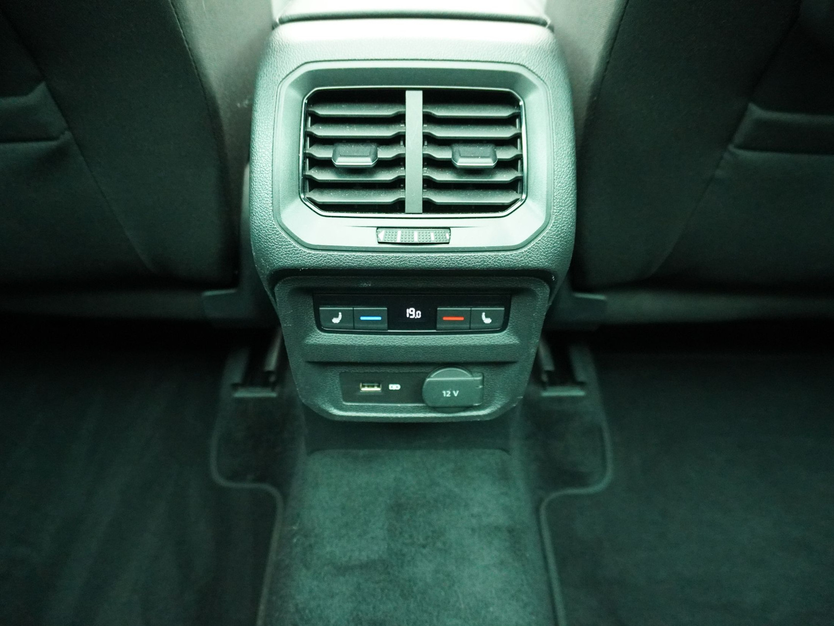 VW Tiguan 2.0 TSI DSG R-Line 4Motion