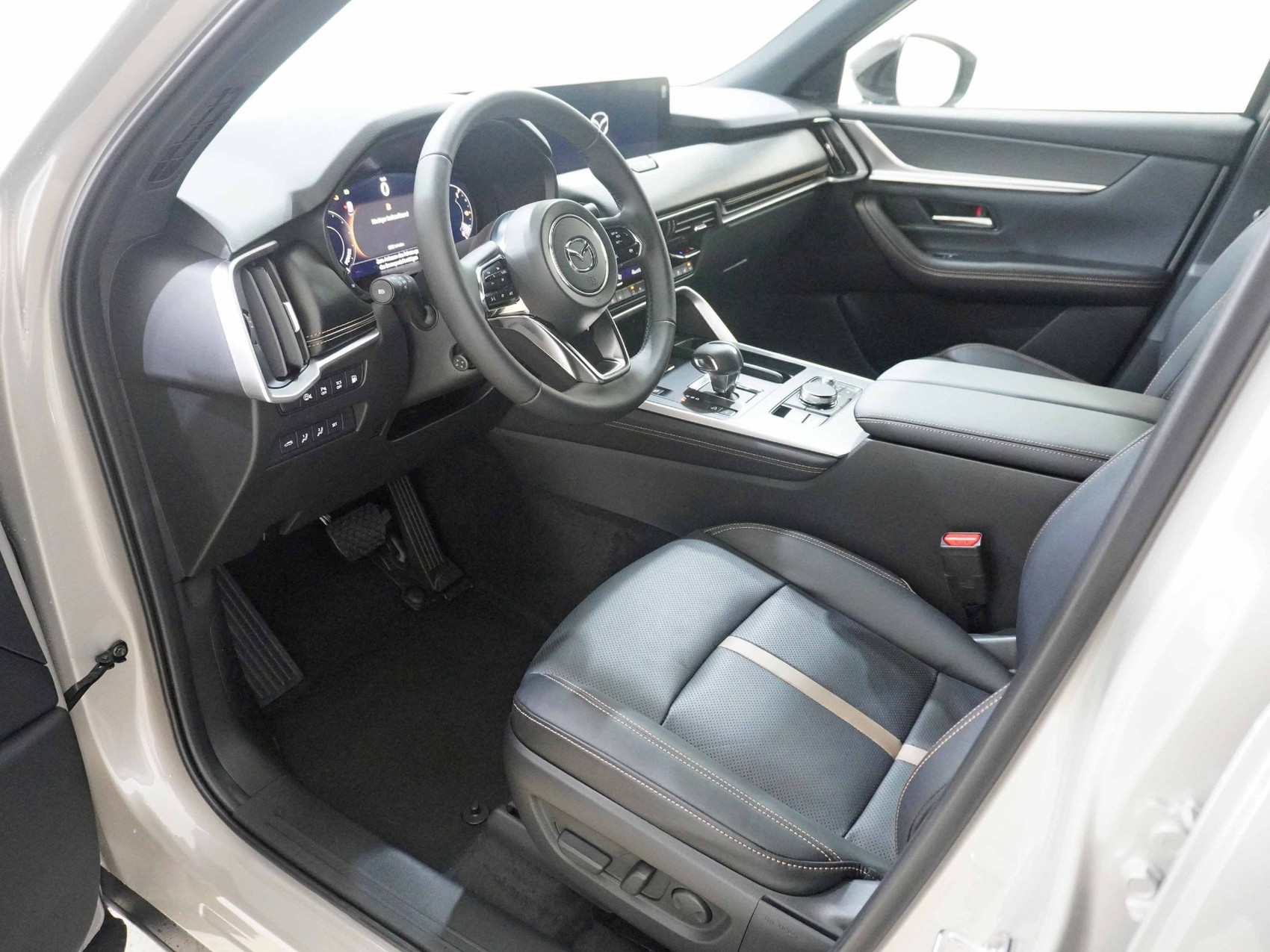 MAZDA CX-60 2.5 PHEV Homura Plus ***Gratis Mazda Service Pack 4 Jahre / 80’000km***