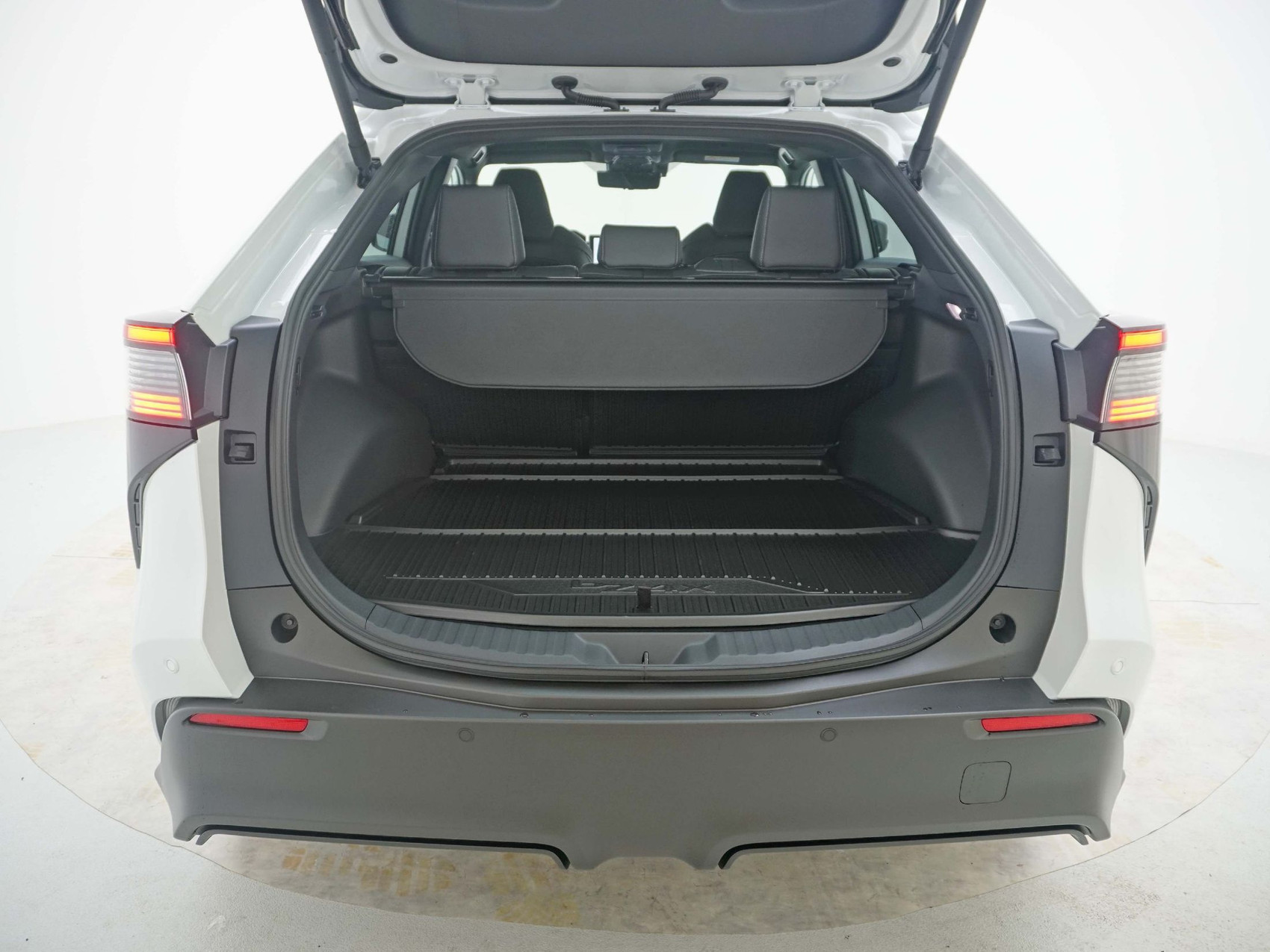 TOYOTA bZ4X Premium AWD 22 KW ** 22 KW **