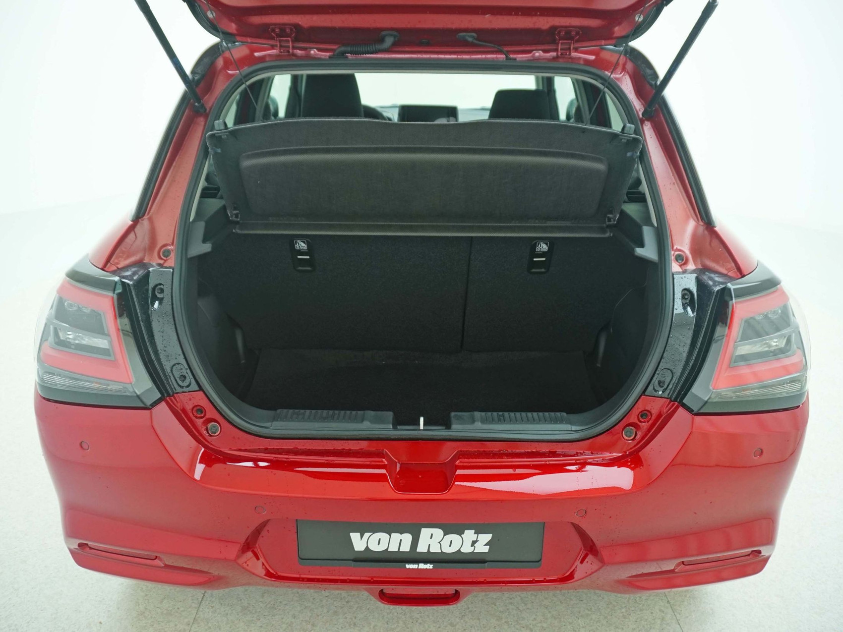 SUZUKI Swift 1.2 Sakura Top Hybrid