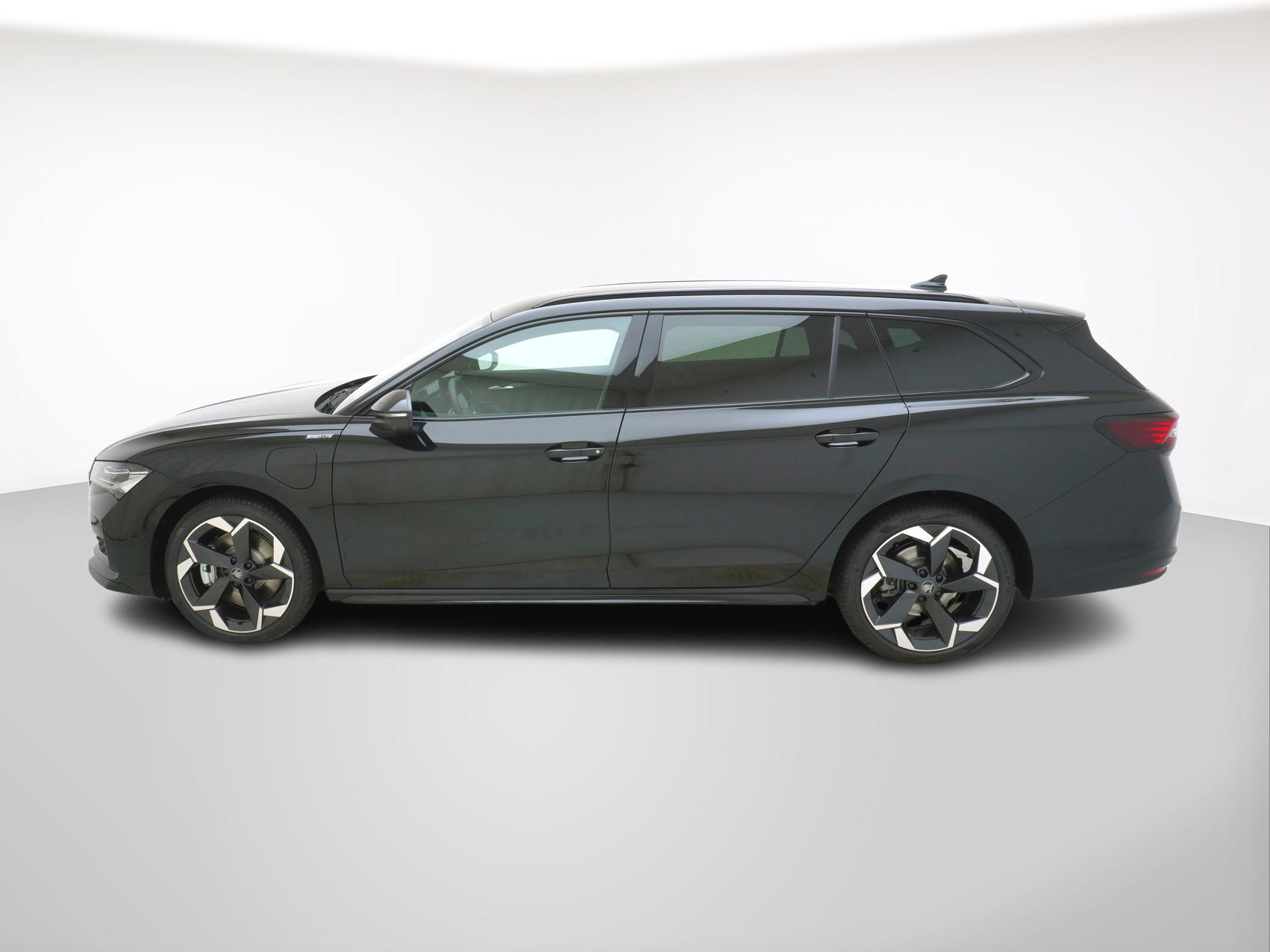 SKODA Superb 1.5 TSI Plug-in-Hybrid Sportline DSG
