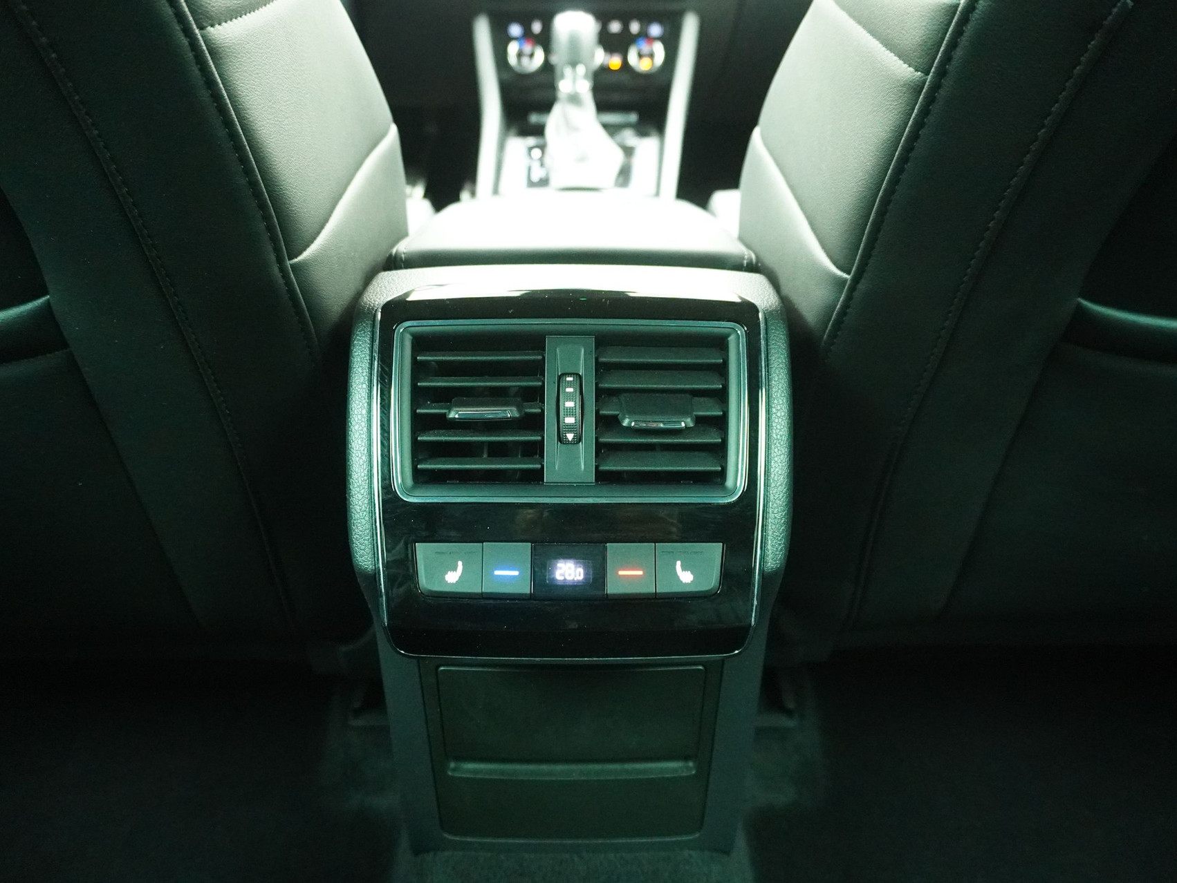 SKODA Superb Combi 2.0 TSI DSG L&K 4×4