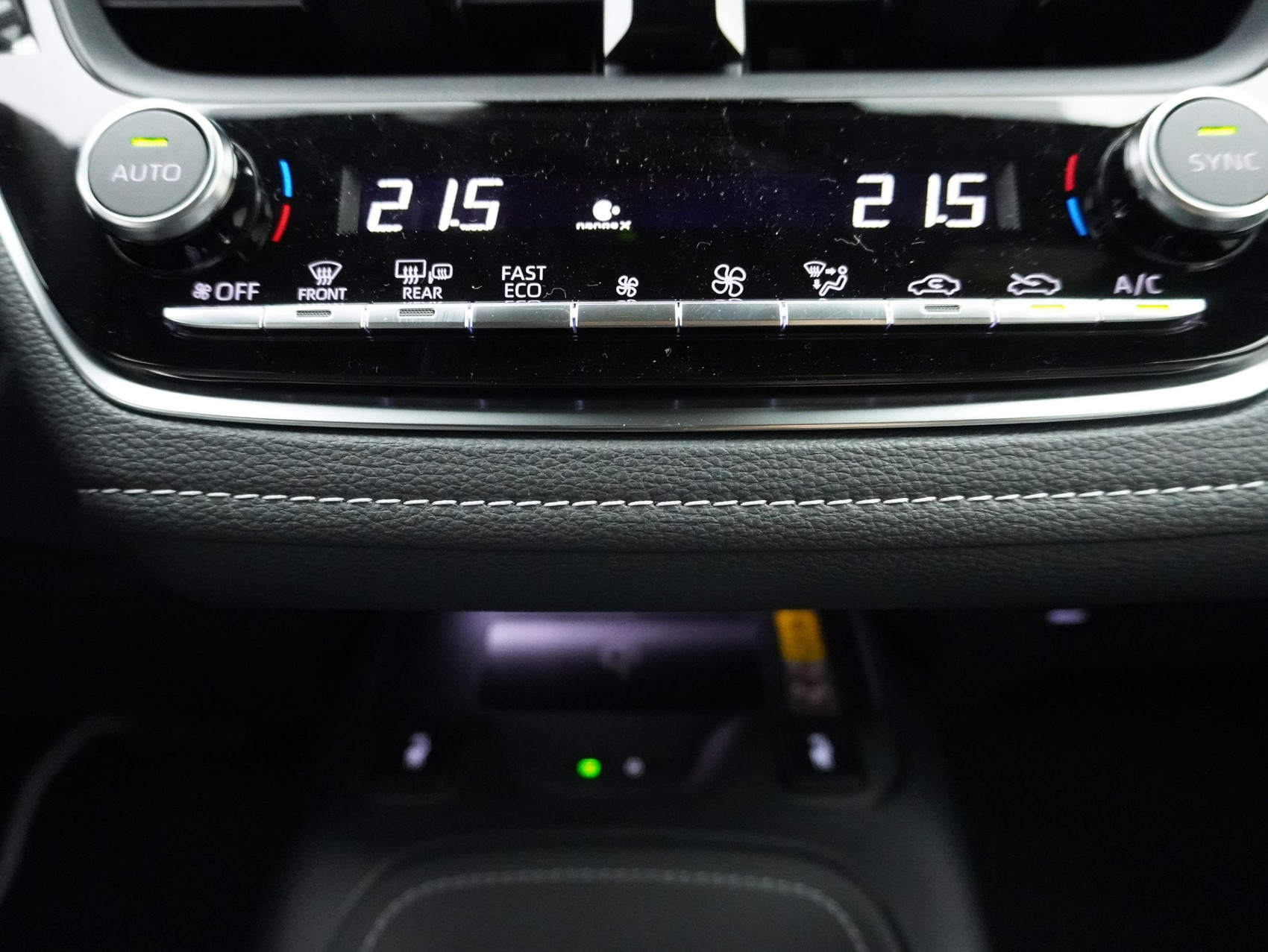 TOYOTA Corolla 2.0 HSD Trend ** Trend Plus **