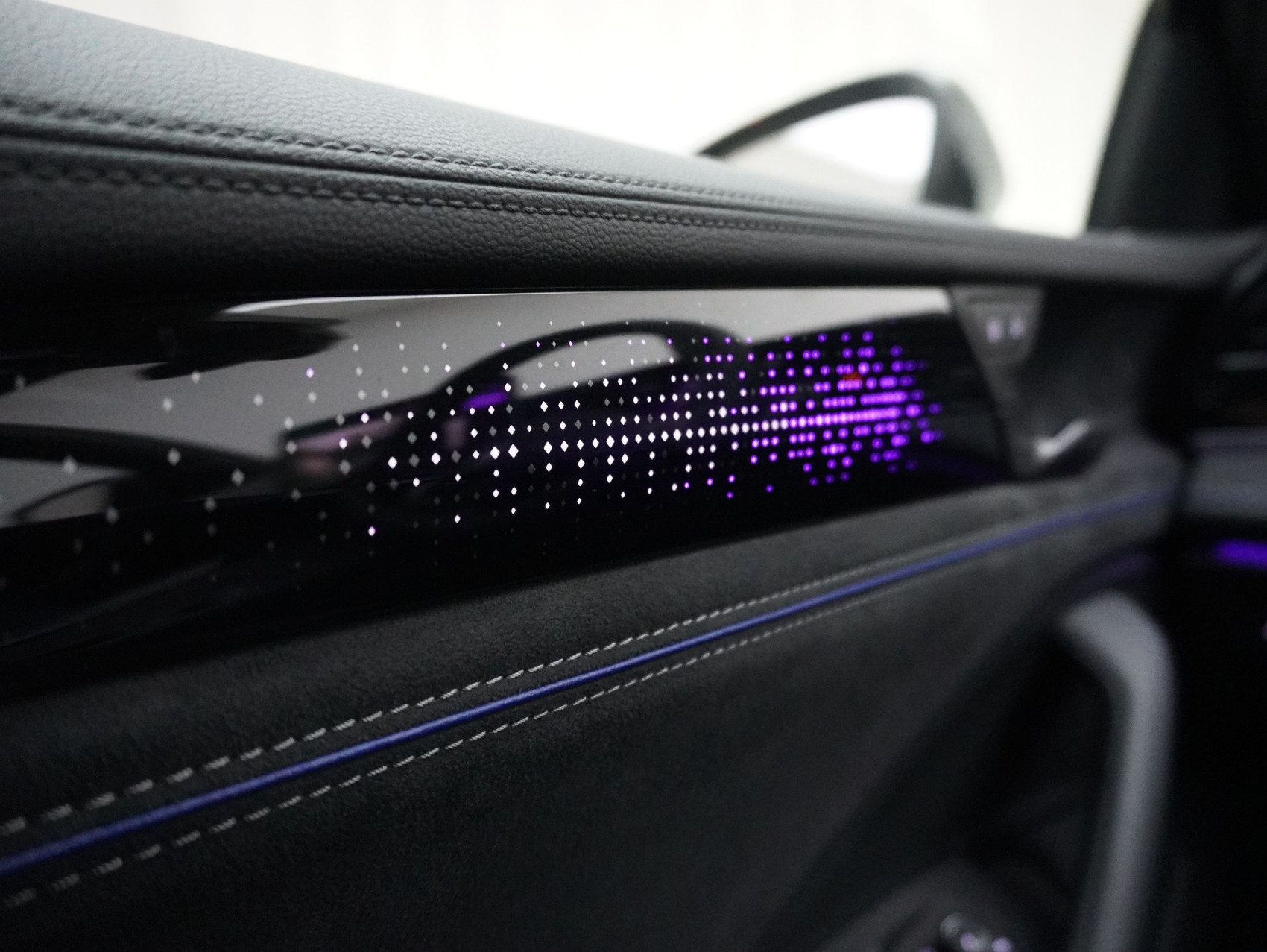 VW Passat Variant 2.0 TSI DSG R-Line 4Motion **Pack R-Line Signature**