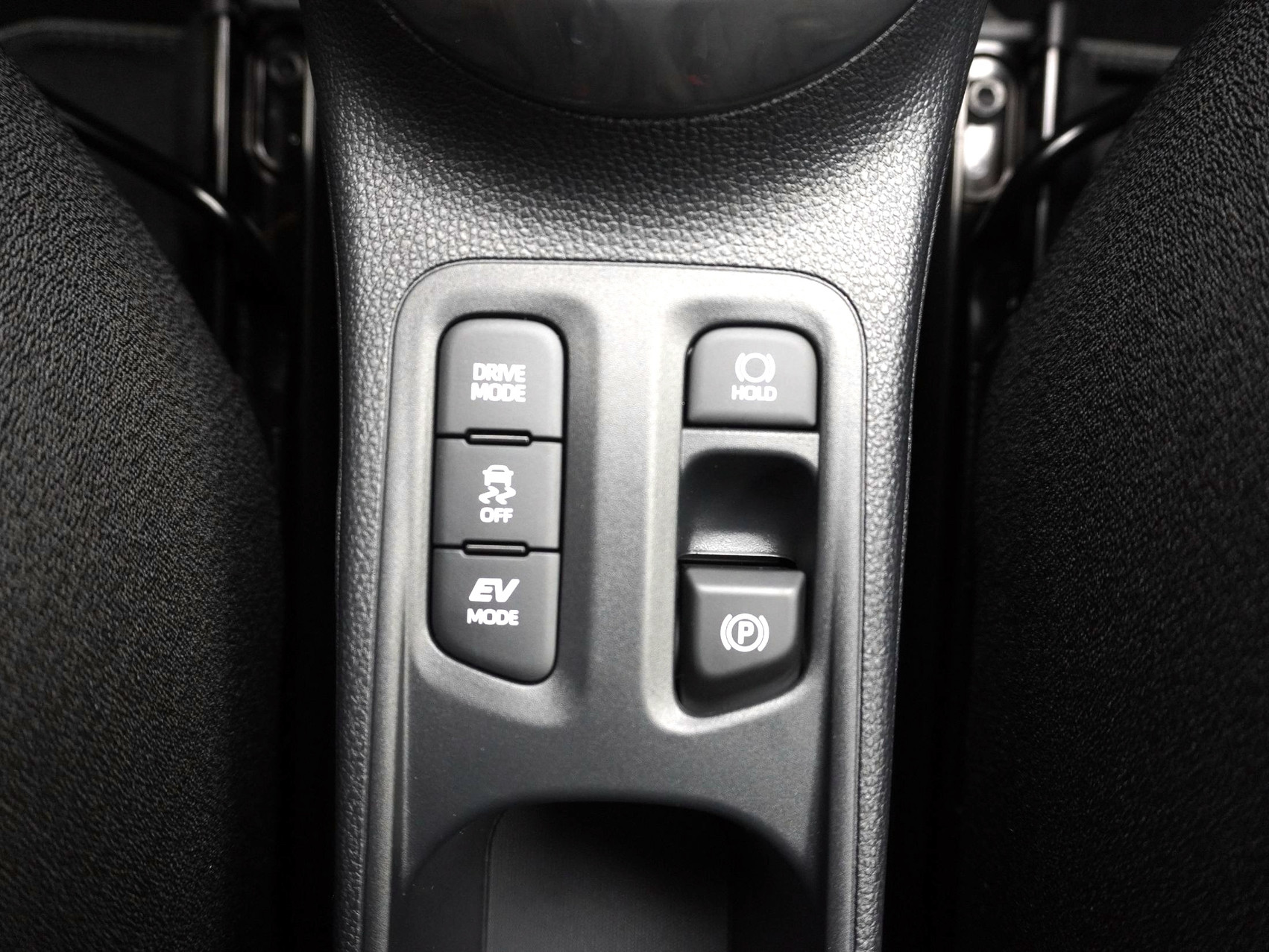 TOYOTA Aygo X 1.5 VVT-i HSD GR Sport