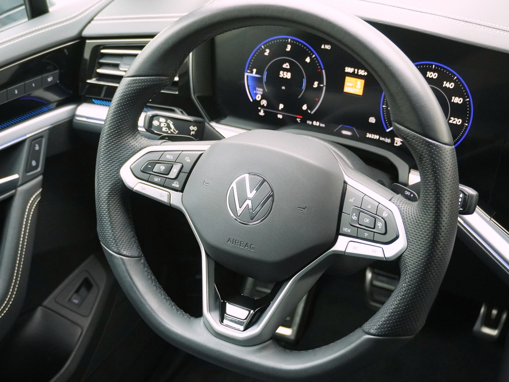 VW Touareg 3.0 TDI R-Line Black Style 4Motion **Vollausstattung**