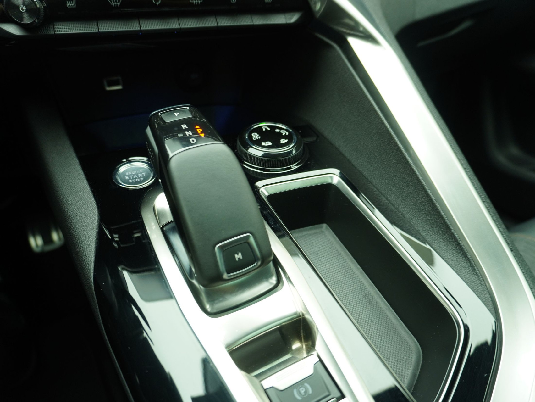 PEUGEOT 3008 1.6 PureTech GT Line